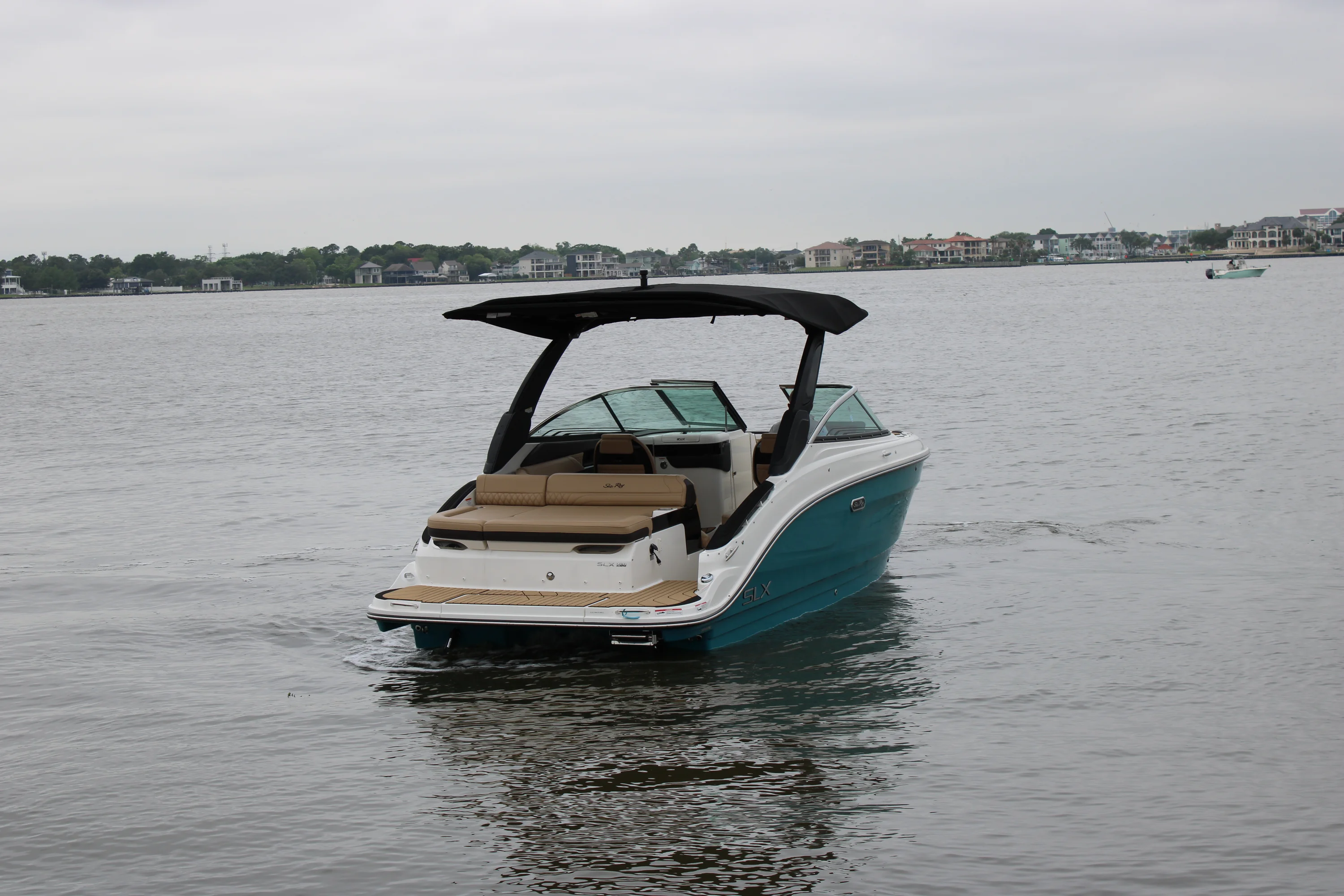2026 Sea Ray SLX 260 Image Thumbnail #6
