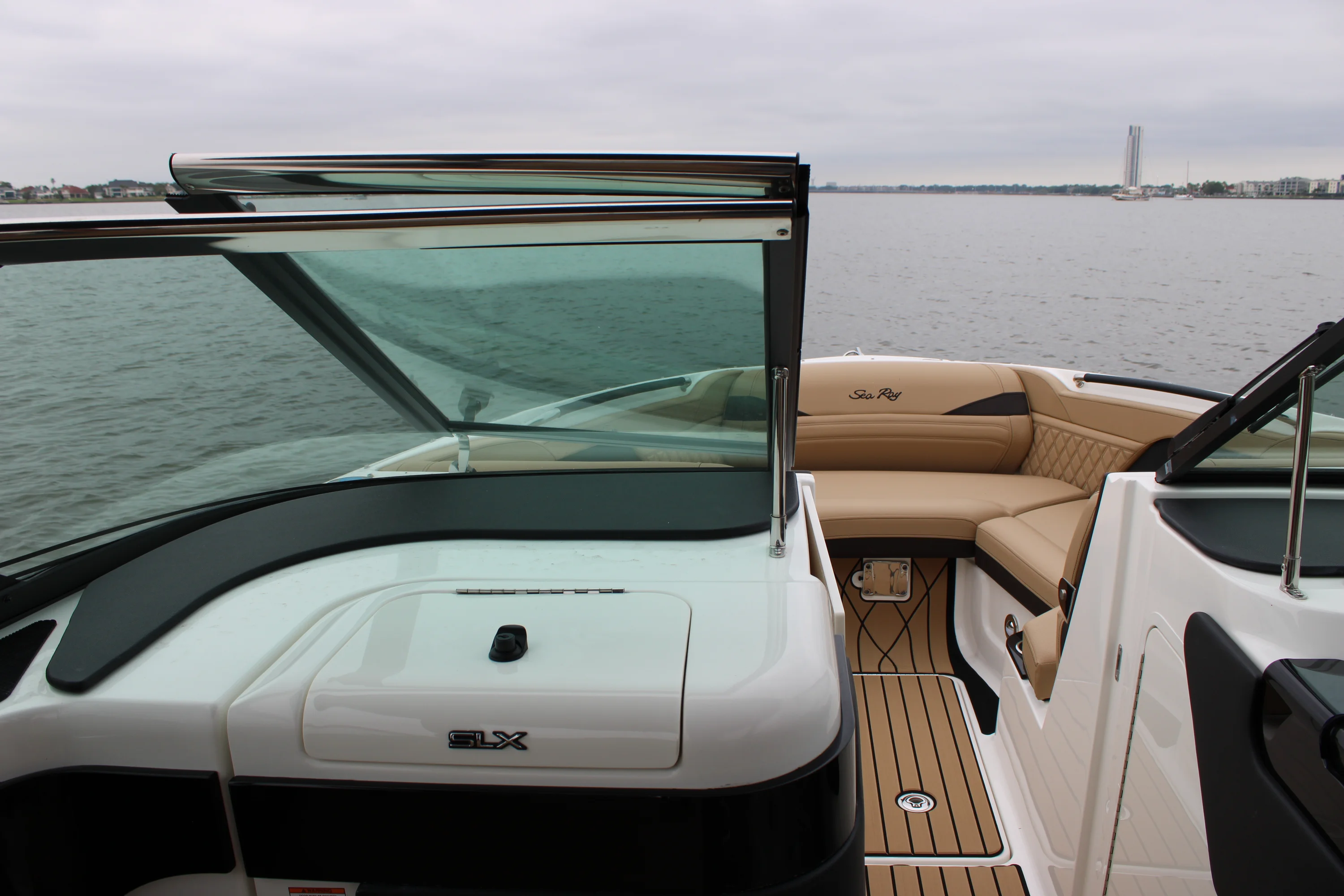 2026 Sea Ray SLX 260 Image Thumbnail #33