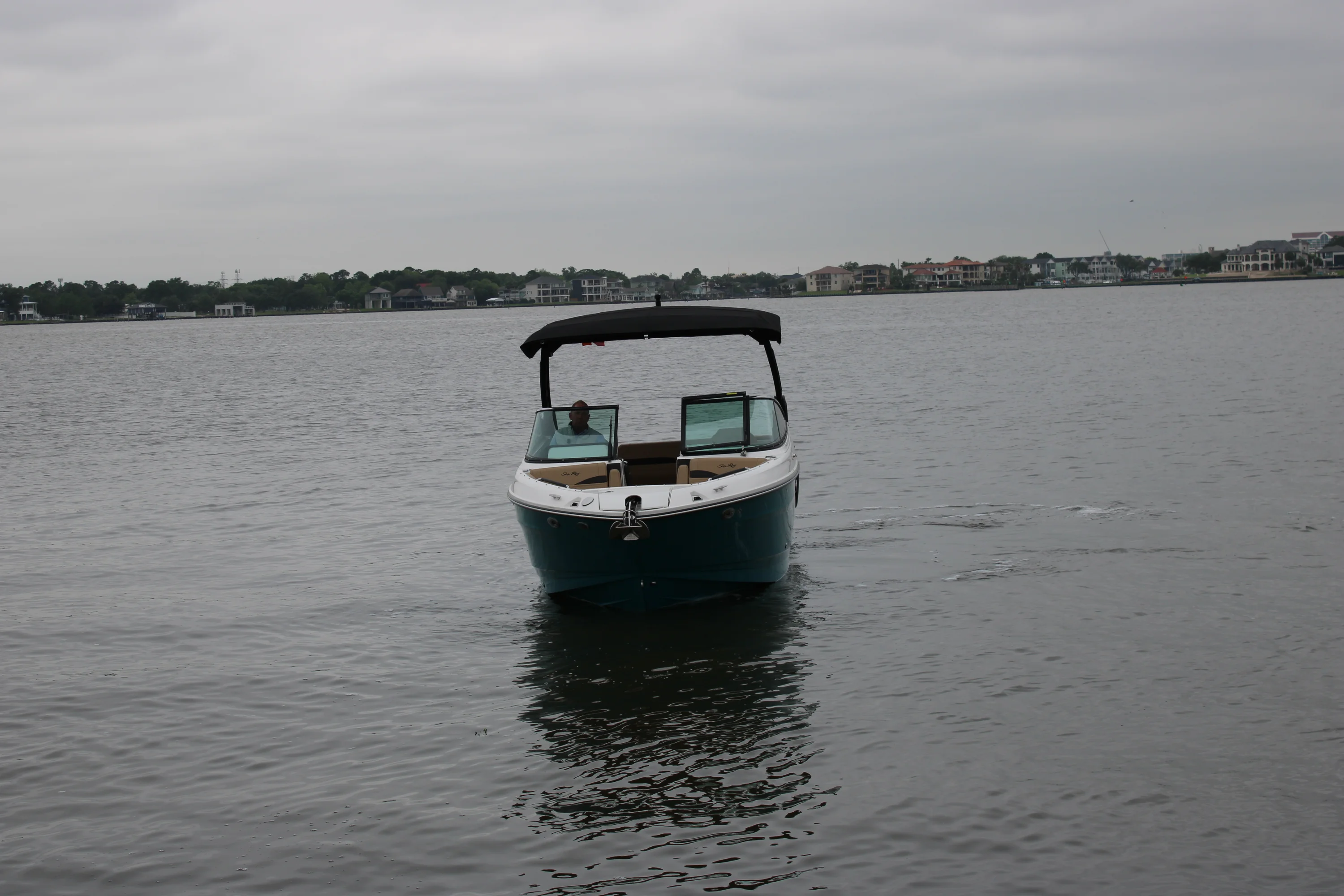 2026 Sea Ray SLX 260 Image Thumbnail #12