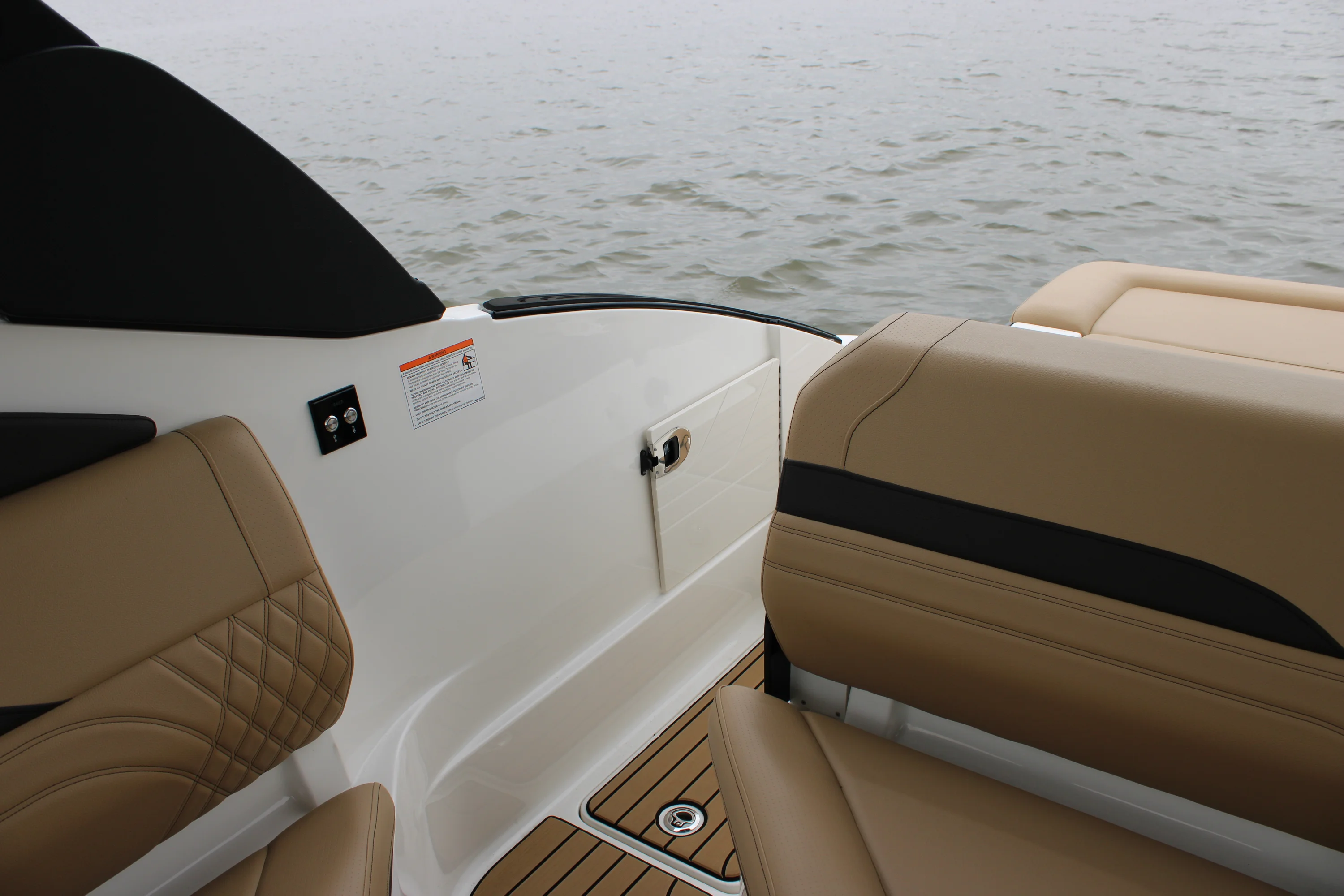 2026 Sea Ray SLX 260 Image Thumbnail #27