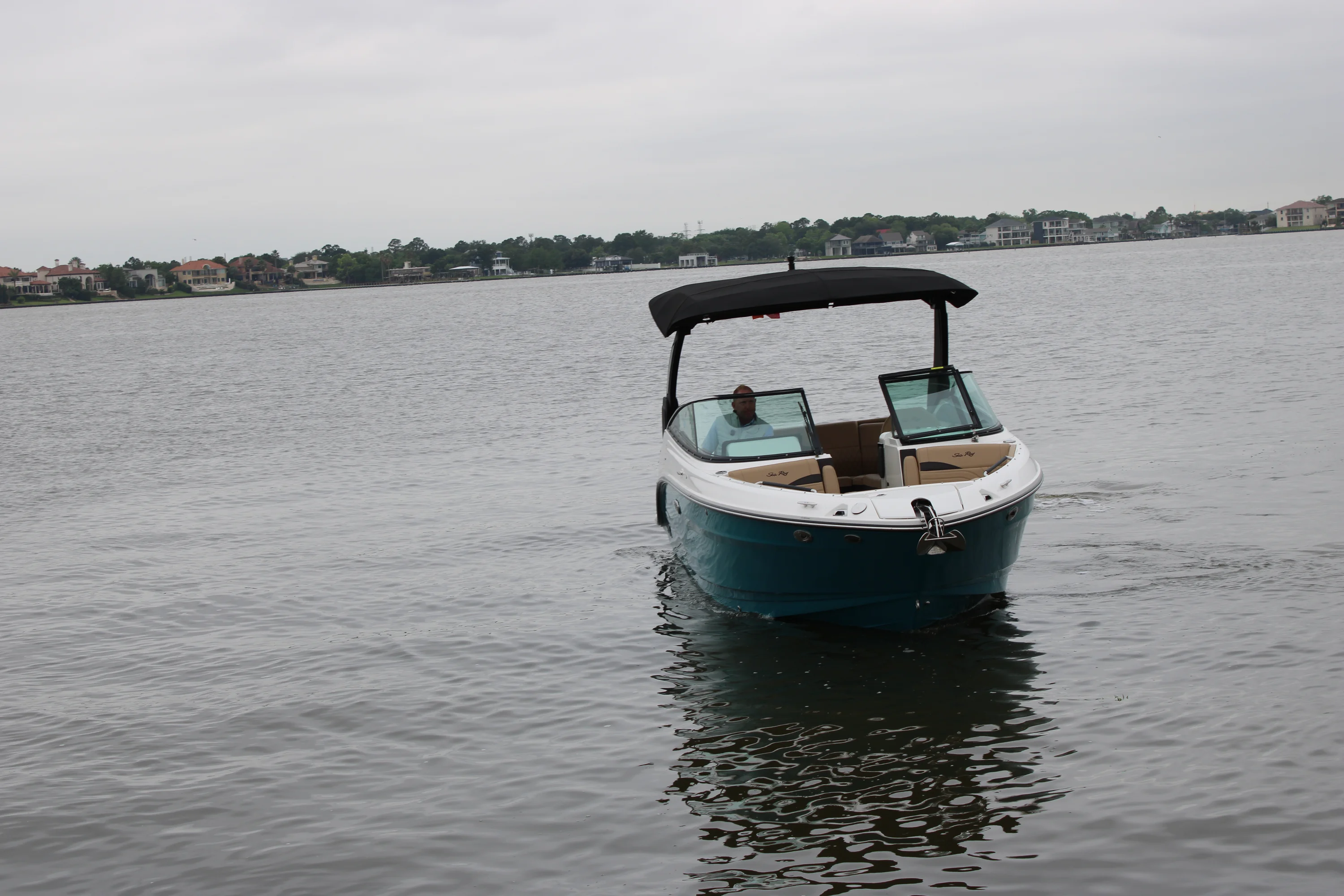 2026 Sea Ray SLX 260 Image Thumbnail #11