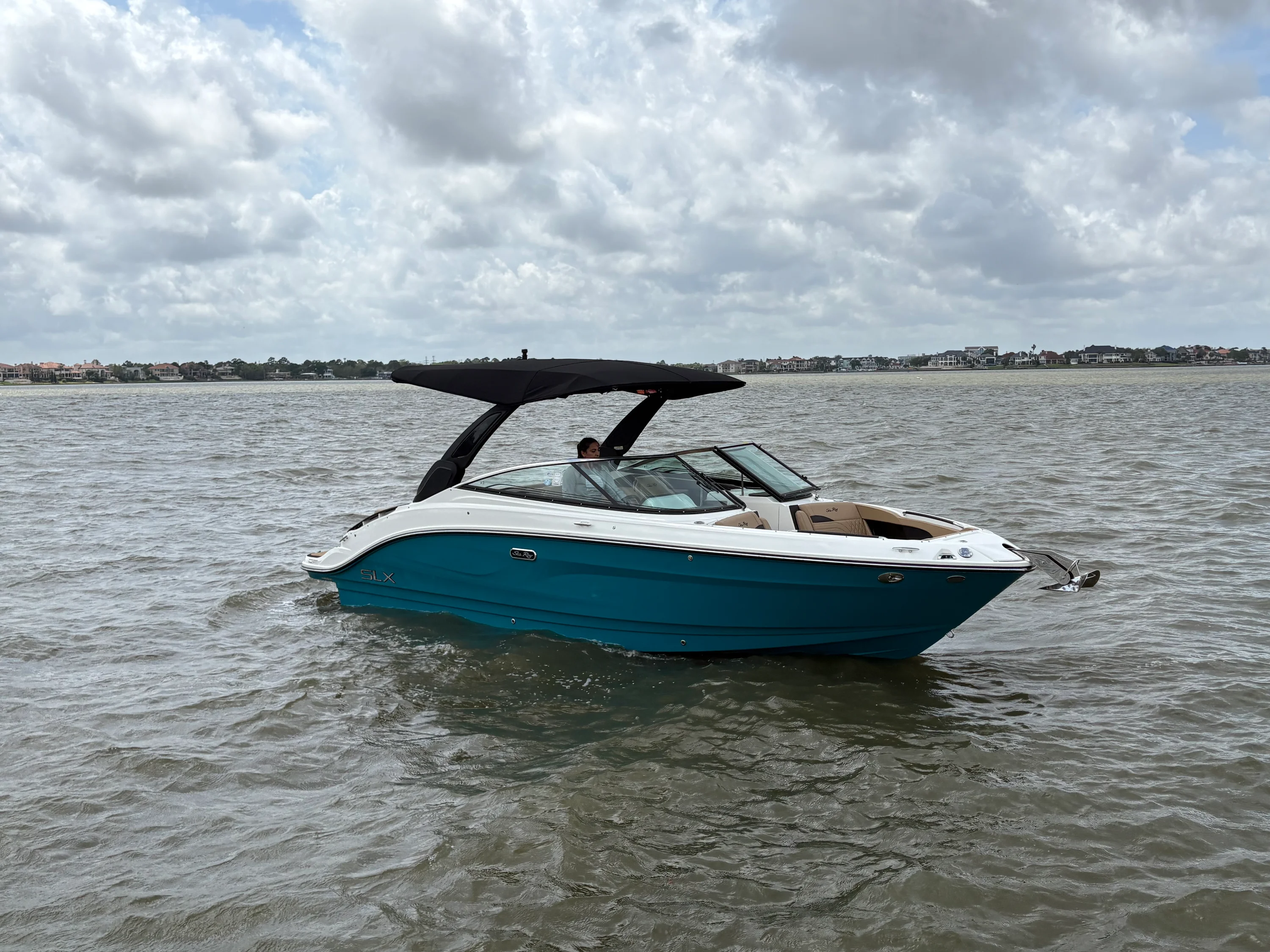 2026 Sea Ray SLX 260 Image Thumbnail #1