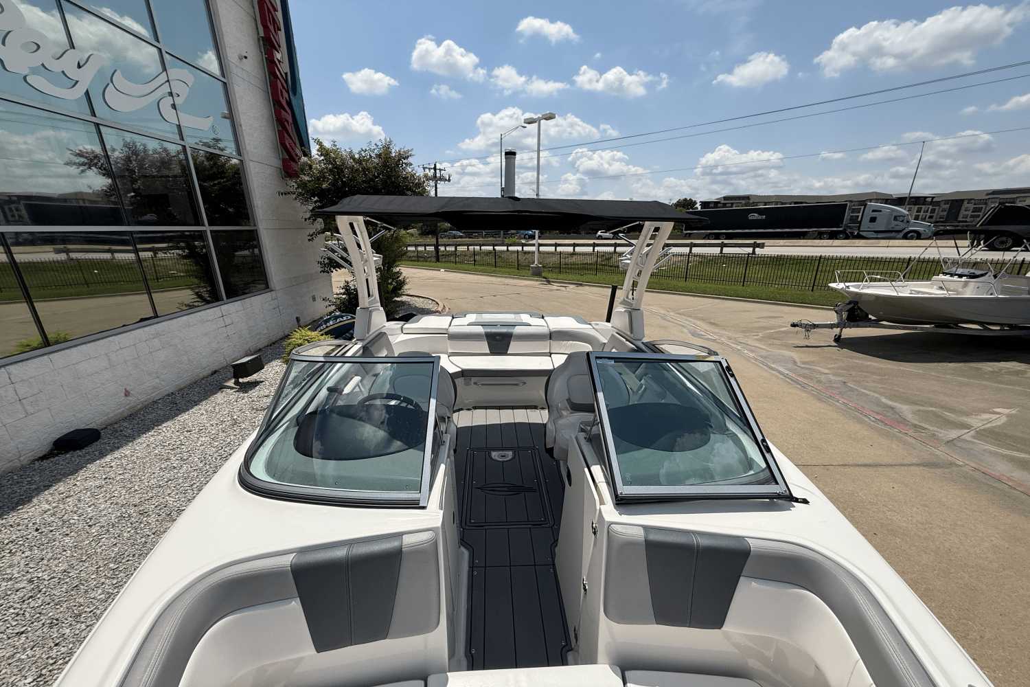 2021 Chaparral 230 SSI Image Thumbnail #25