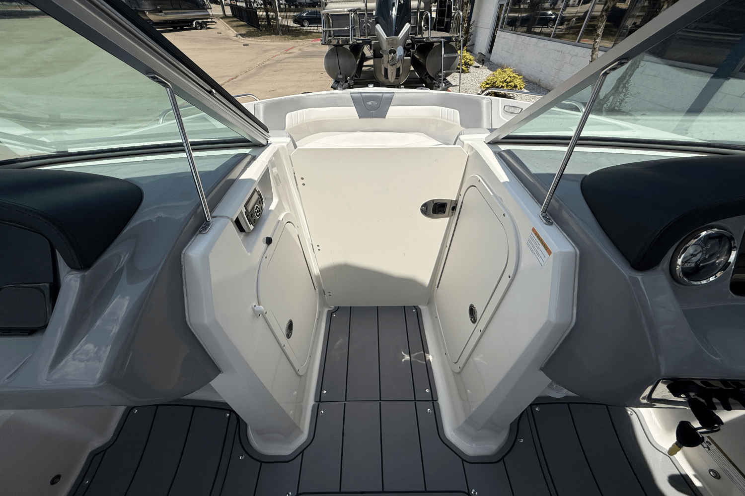 2021 Chaparral 230 SSI Image Thumbnail #22
