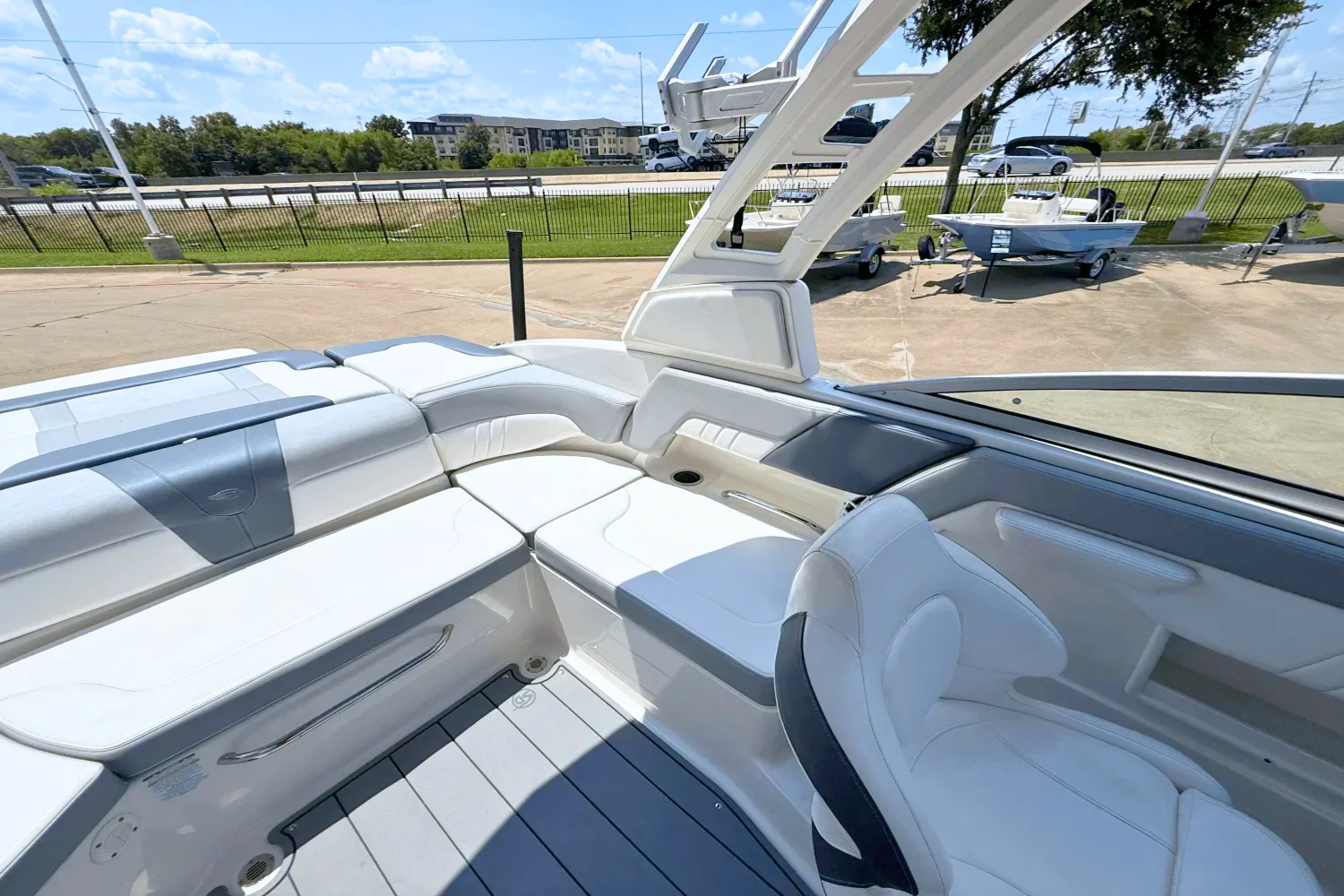 2021 Chaparral 230 SSI Image Thumbnail #15