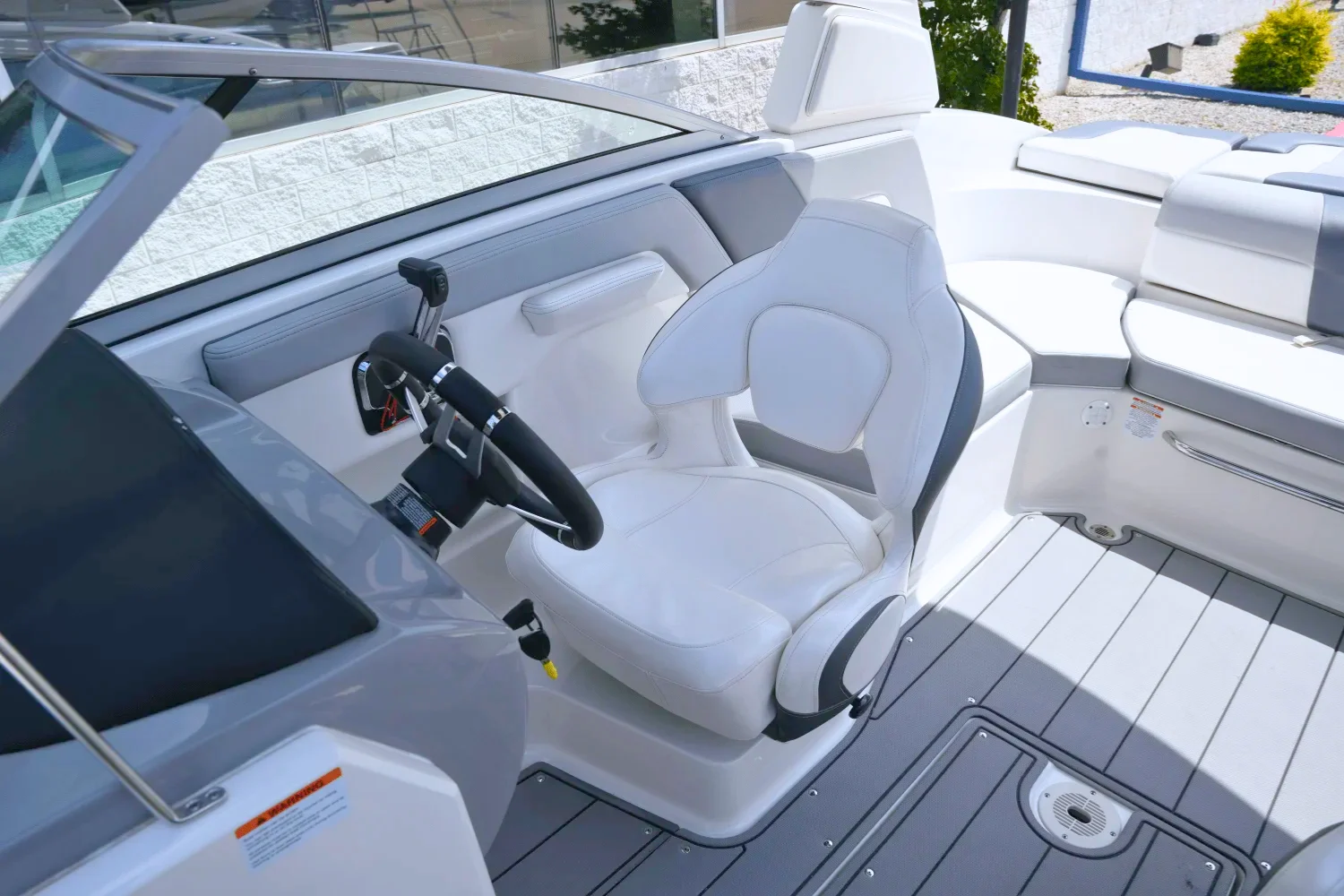 2021 Chaparral 230 SSI Image Thumbnail #18