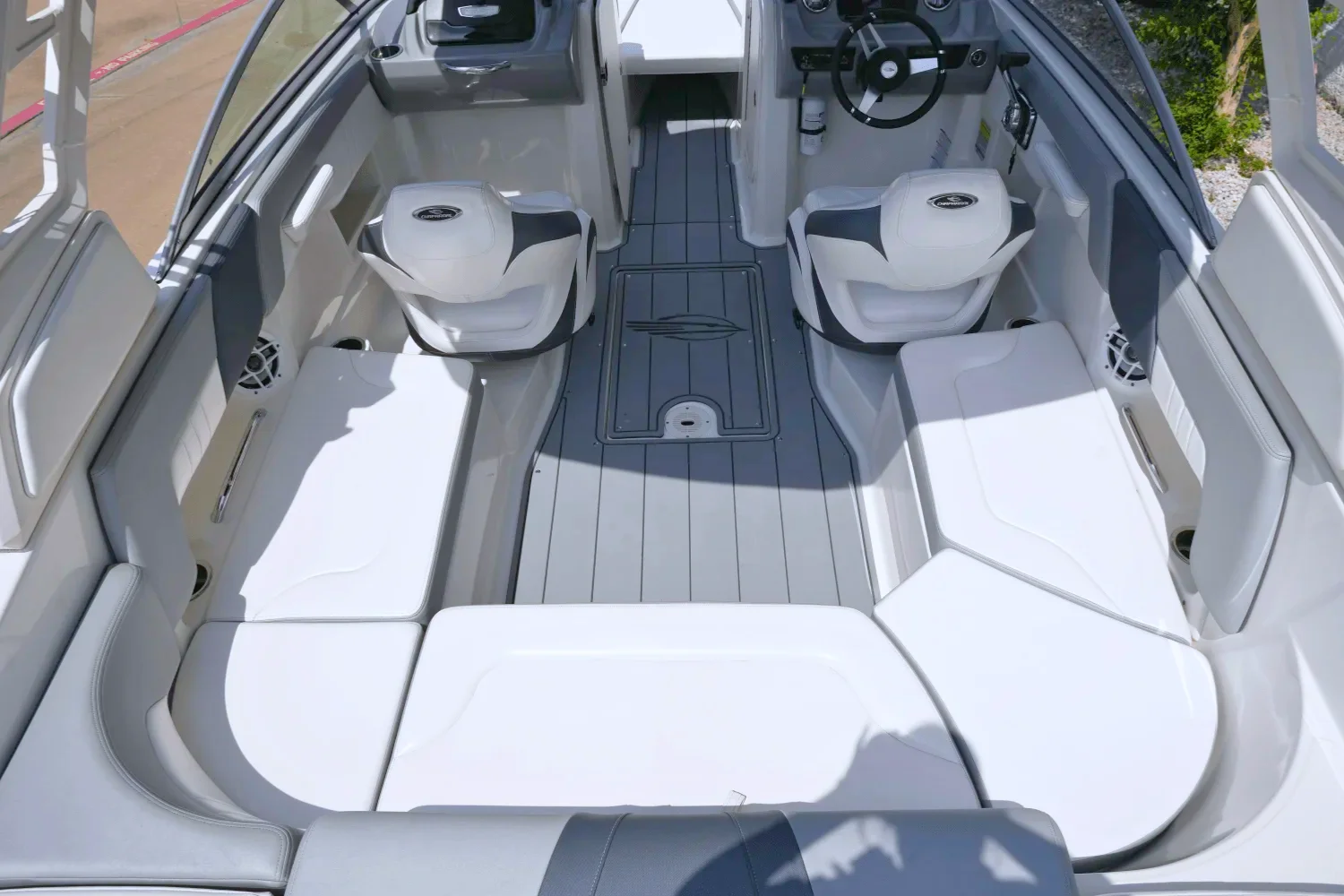 2021 Chaparral 230 SSI Image Thumbnail #10