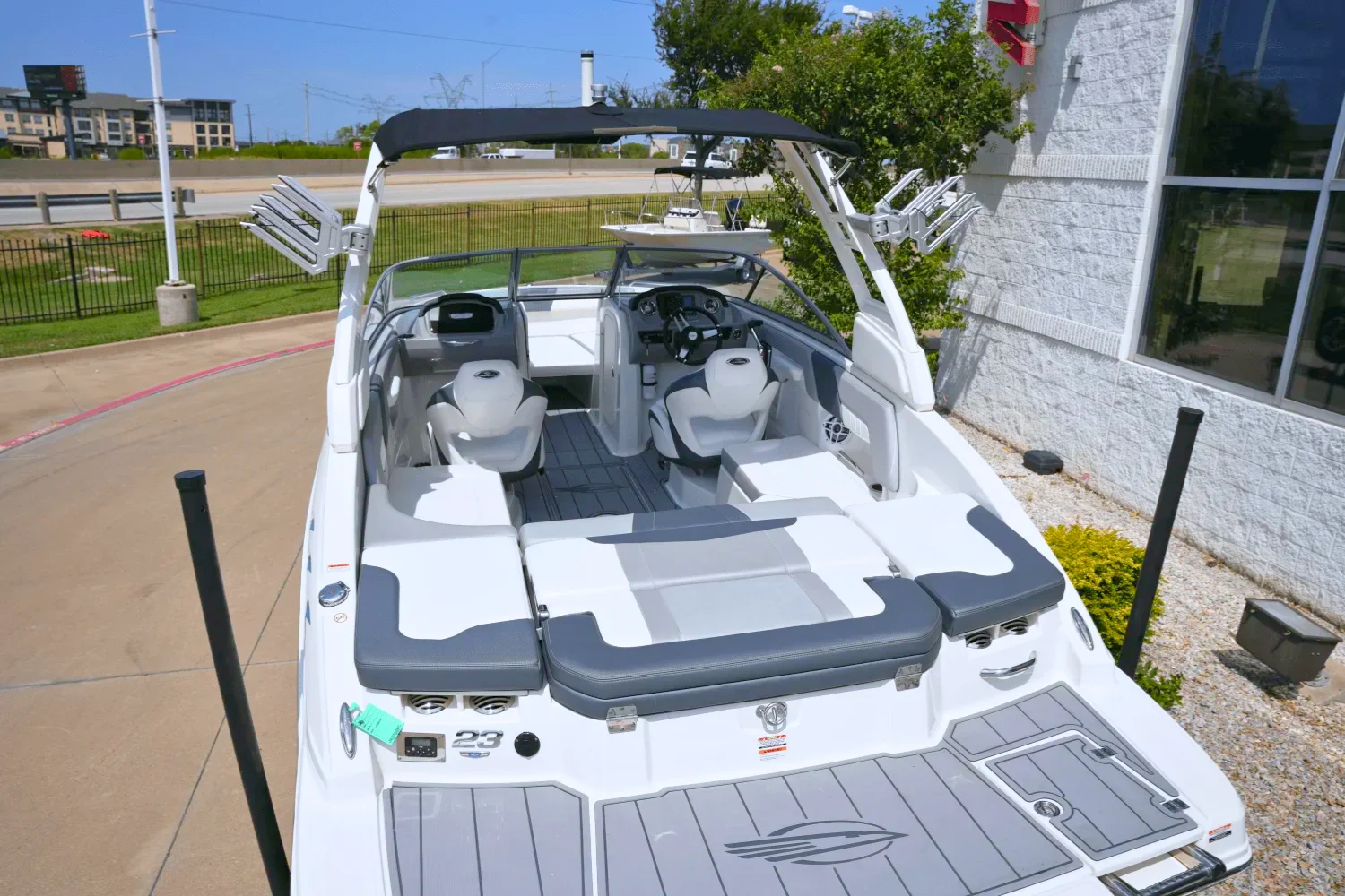 2021 Chaparral 230 SSI Image Thumbnail #6