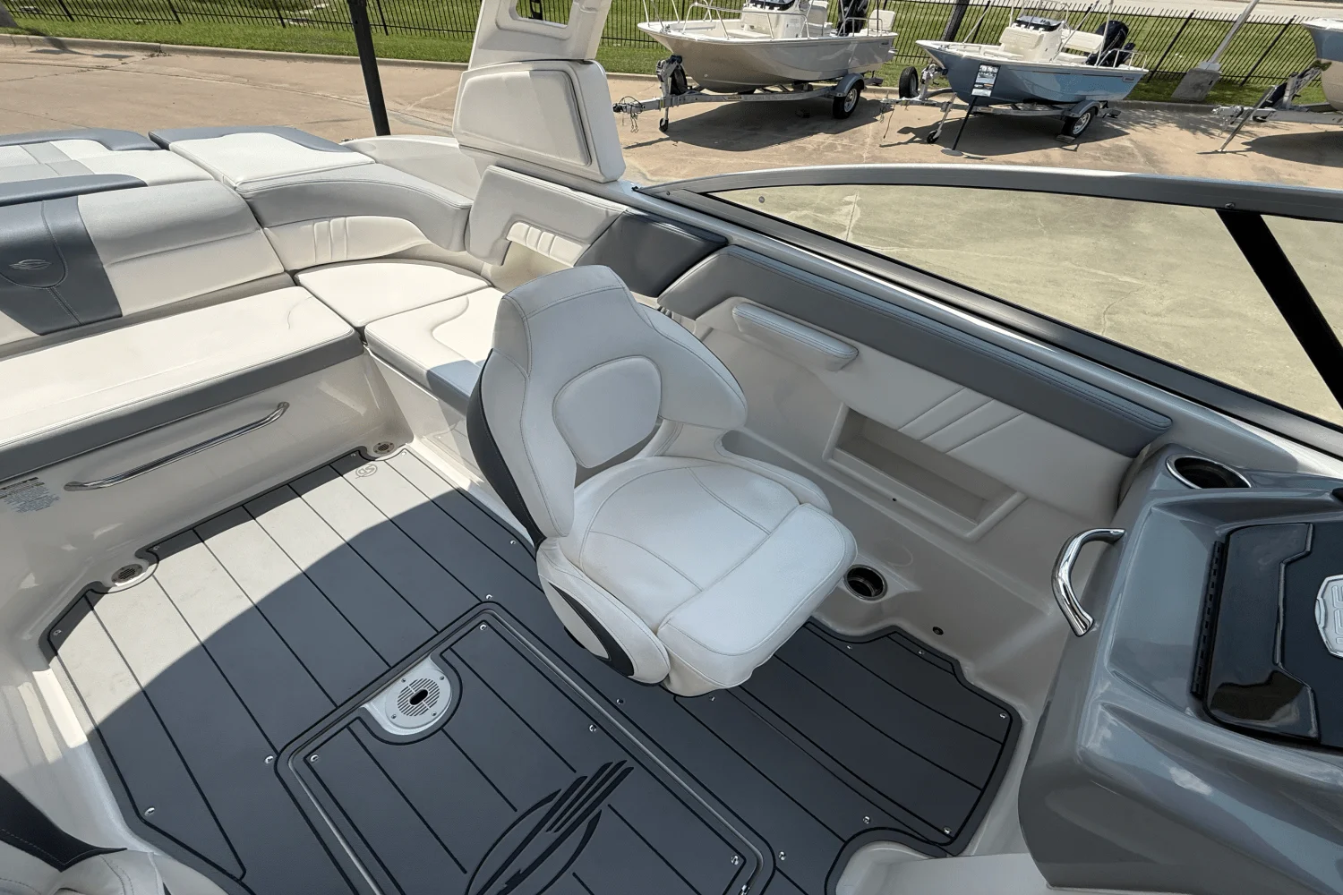 2021 Chaparral 230 SSI Image Thumbnail #22