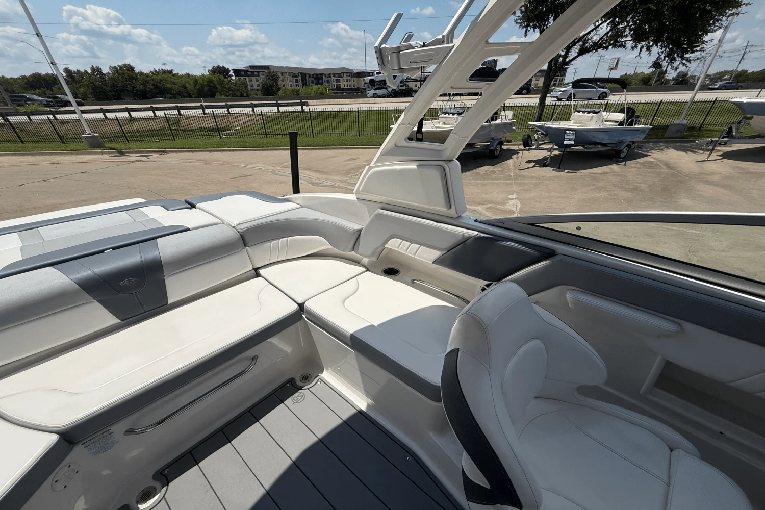 2021 Chaparral 230 SSI Image Thumbnail #15