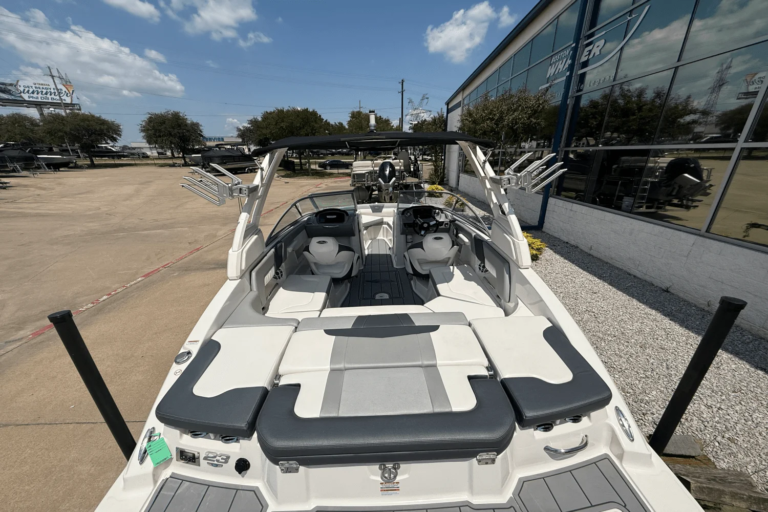 2021 Chaparral 230 SSI Image Thumbnail #7
