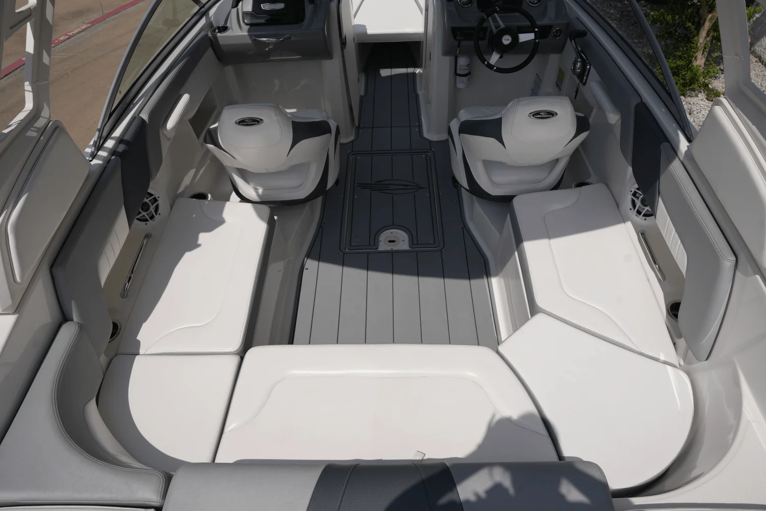 2021 Chaparral 230 SSI Image Thumbnail #10