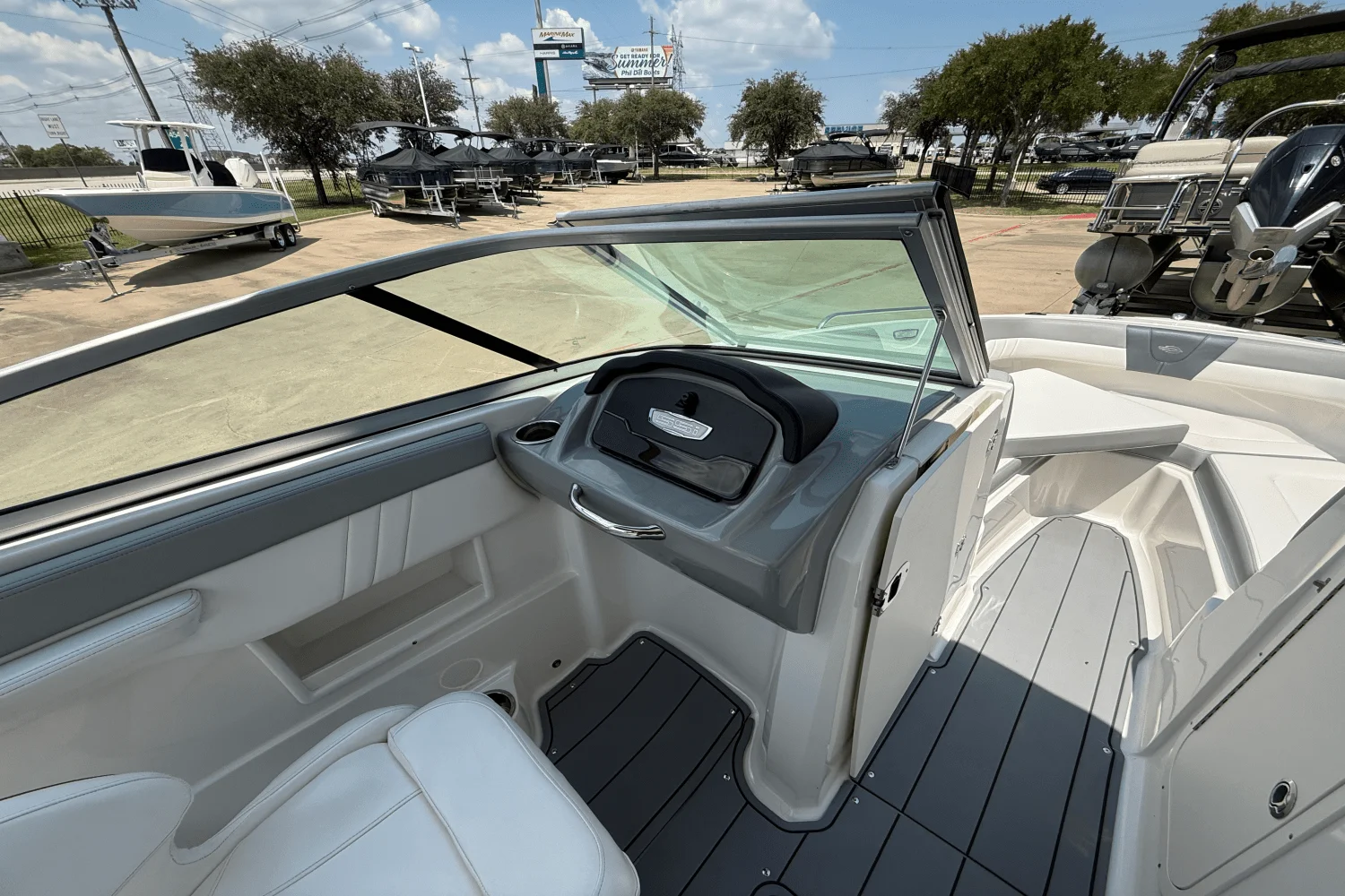 2021 Chaparral 230 SSI Image Thumbnail #23