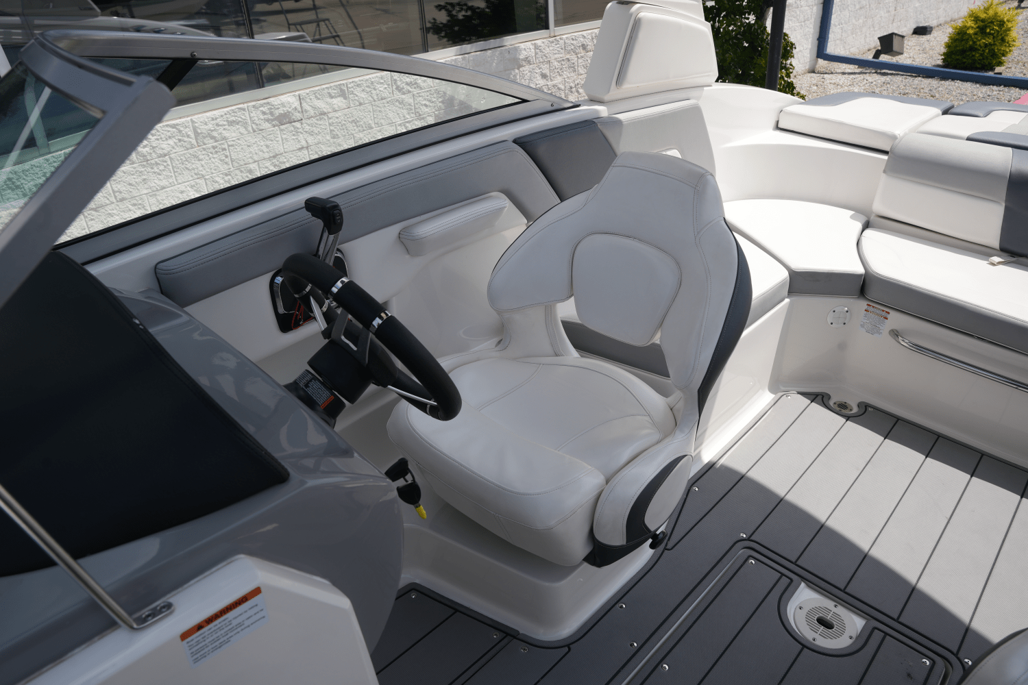 2021 Chaparral 230 SSI Image Thumbnail #18