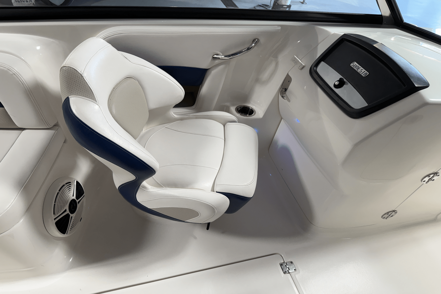 2011 Chaparral SUNESTA Image Thumbnail #53