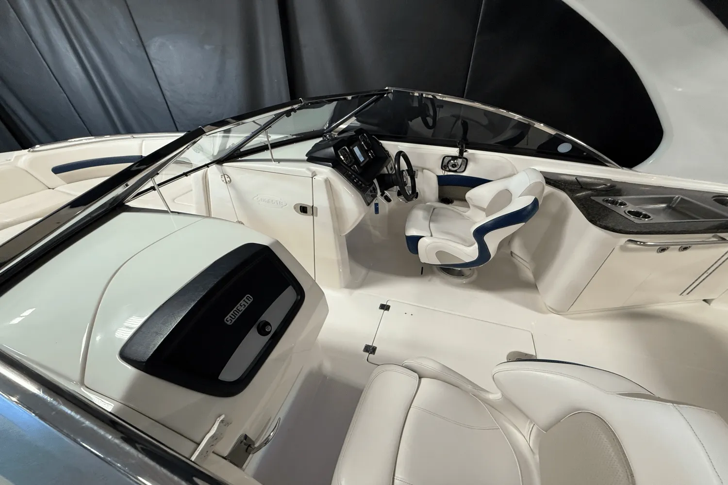 2011 Chaparral SUNESTA Image Thumbnail #13
