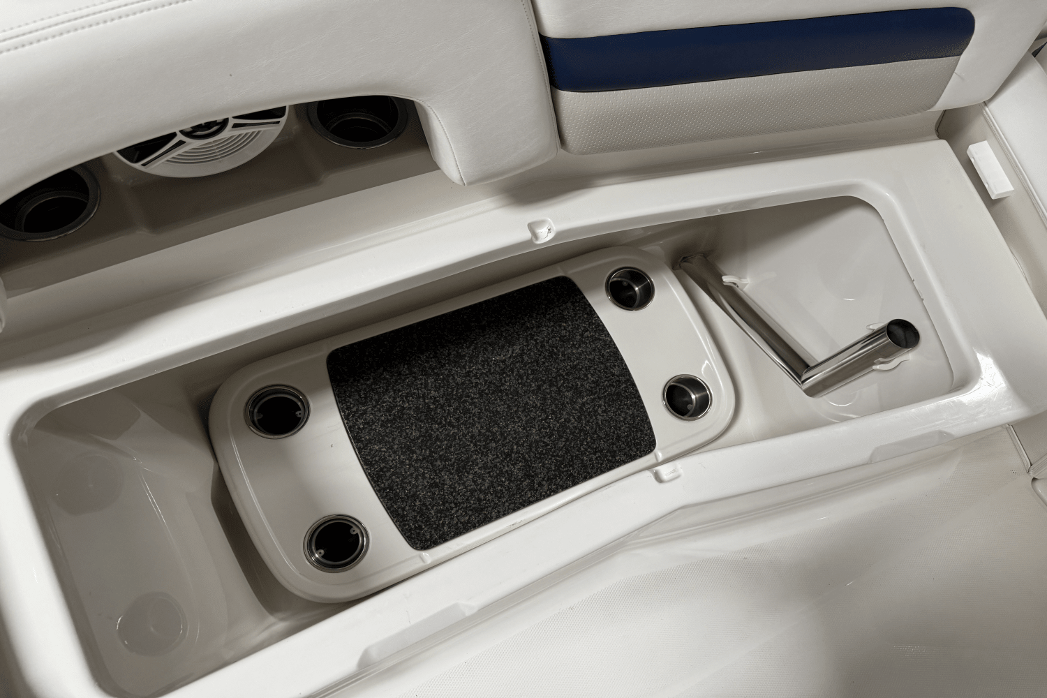 2011 Chaparral SUNESTA Image Thumbnail #49
