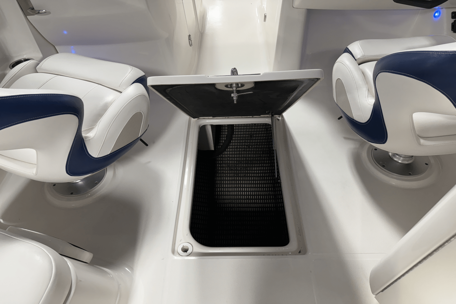 2011 Chaparral SUNESTA Image Thumbnail #51