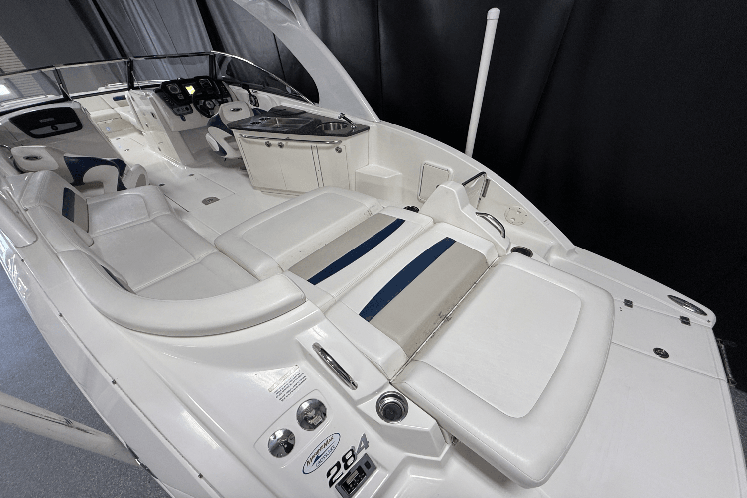 2011 Chaparral SUNESTA Image Thumbnail #8