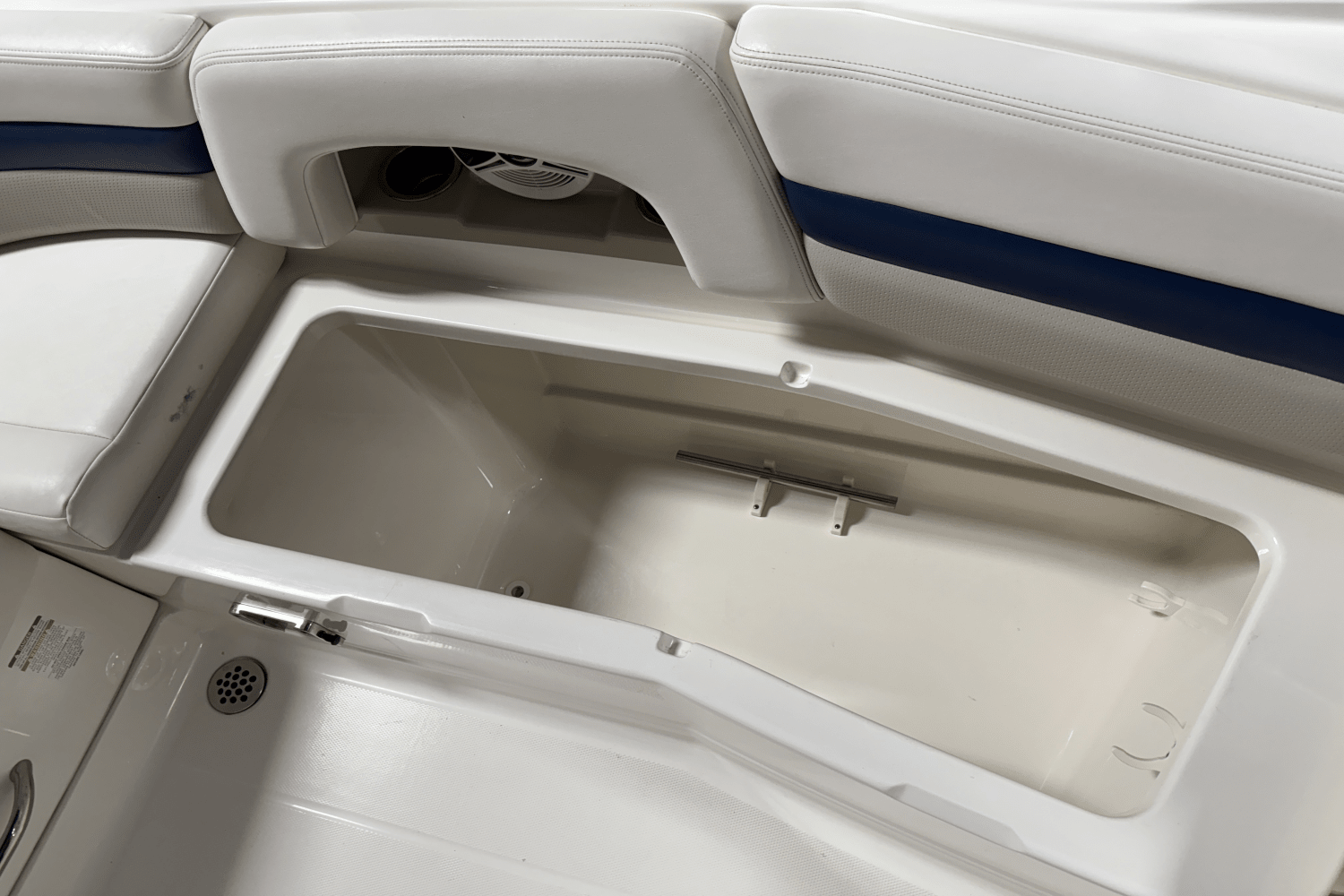 2011 Chaparral SUNESTA Image Thumbnail #48