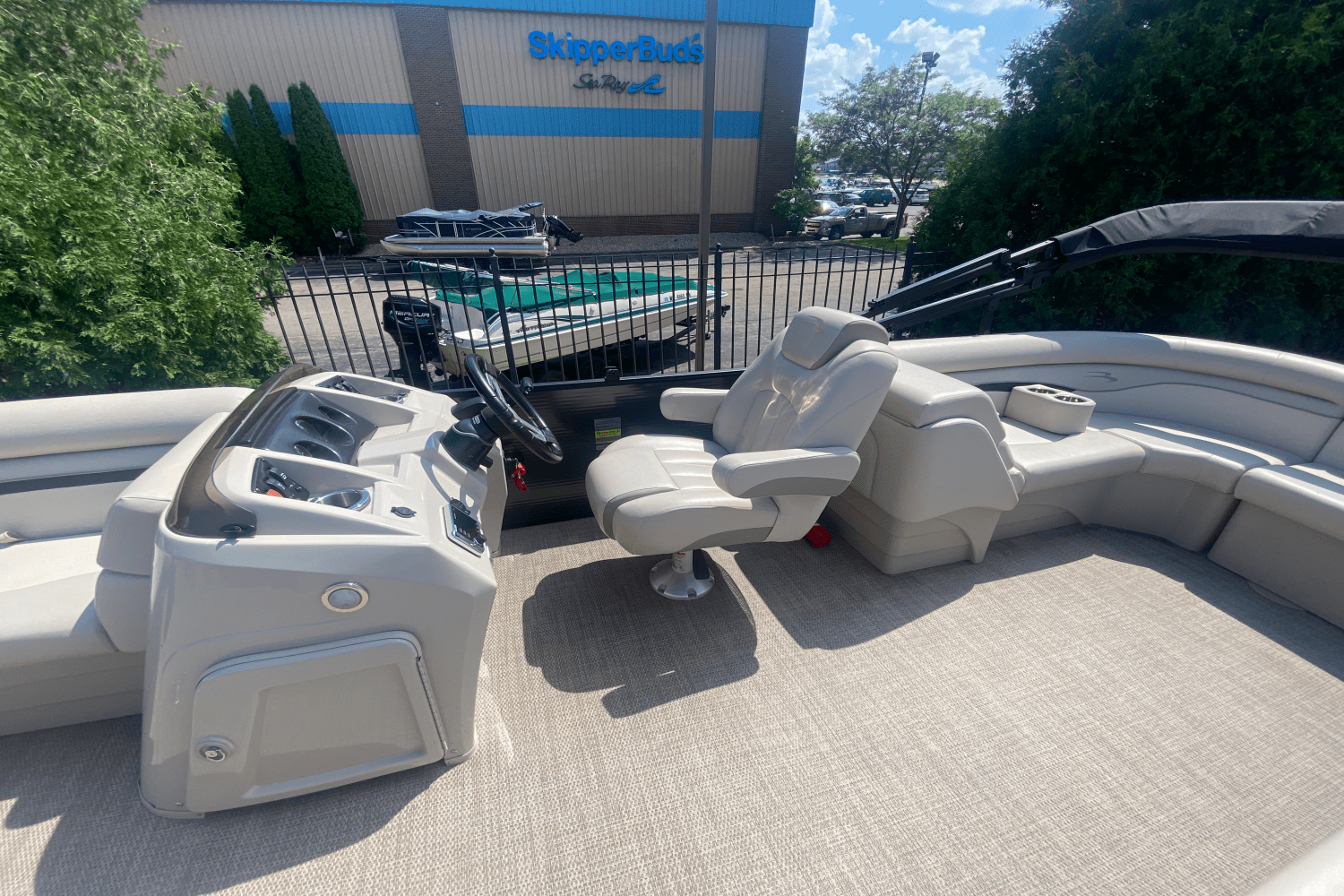 2018 Bennington 22 SSRCXDI Image Thumbnail #8