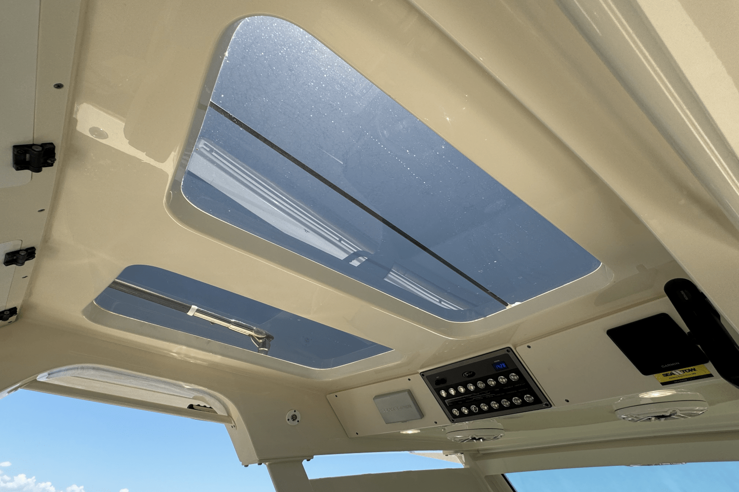 2021 Scout 355 LXF Image Thumbnail #46
