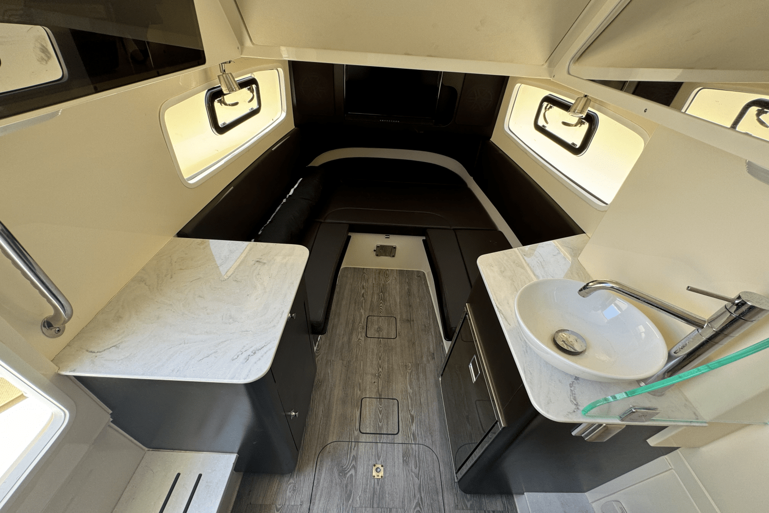 2021 Scout 355 LXF Image Thumbnail #49