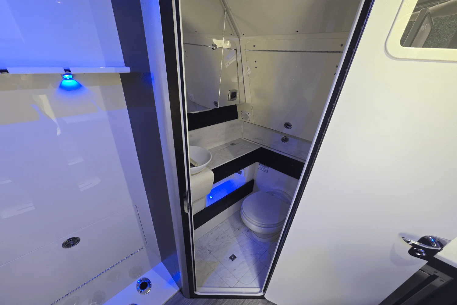 2020 Scout 380 LXF Image Thumbnail #49