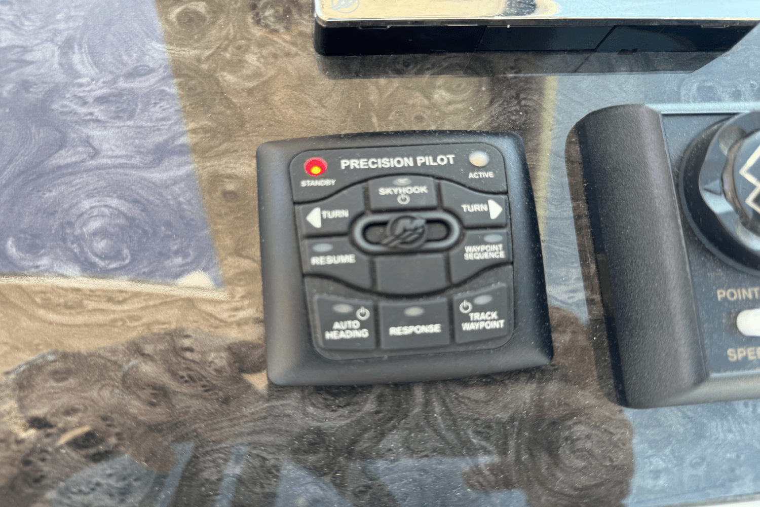 2014 Sea Ray 410 SUNDANCER Image Thumbnail #20