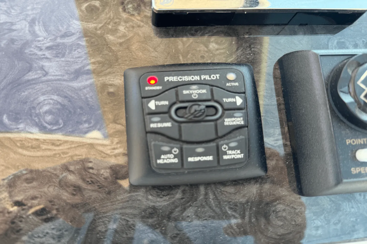 2014 Sea Ray 410 SUNDANCER Image Thumbnail #20