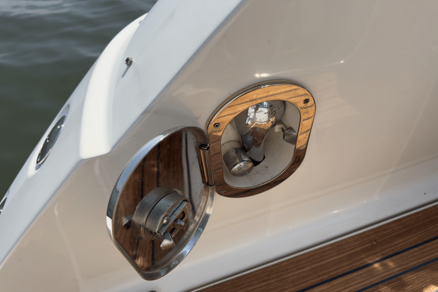 2014 Sea Ray 410 SUNDANCER Image Thumbnail #40