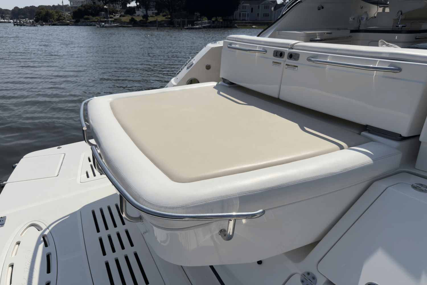 2014 Sea Ray 410 SUNDANCER Image Thumbnail #32