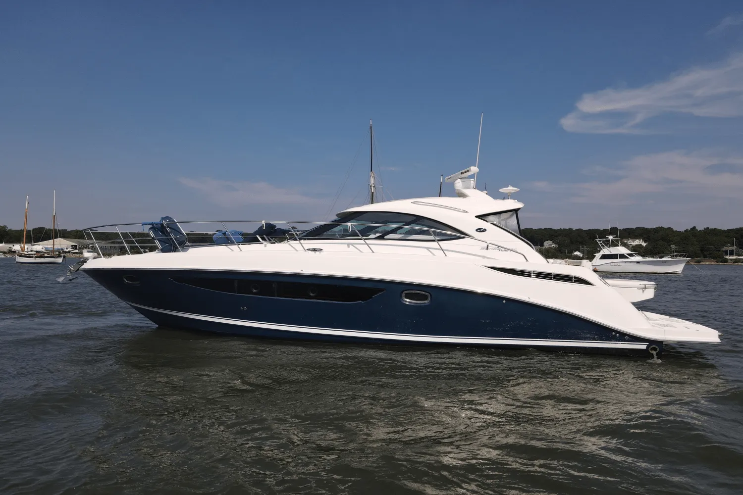 2014 Sea Ray 410 SUNDANCER Image Thumbnail #9