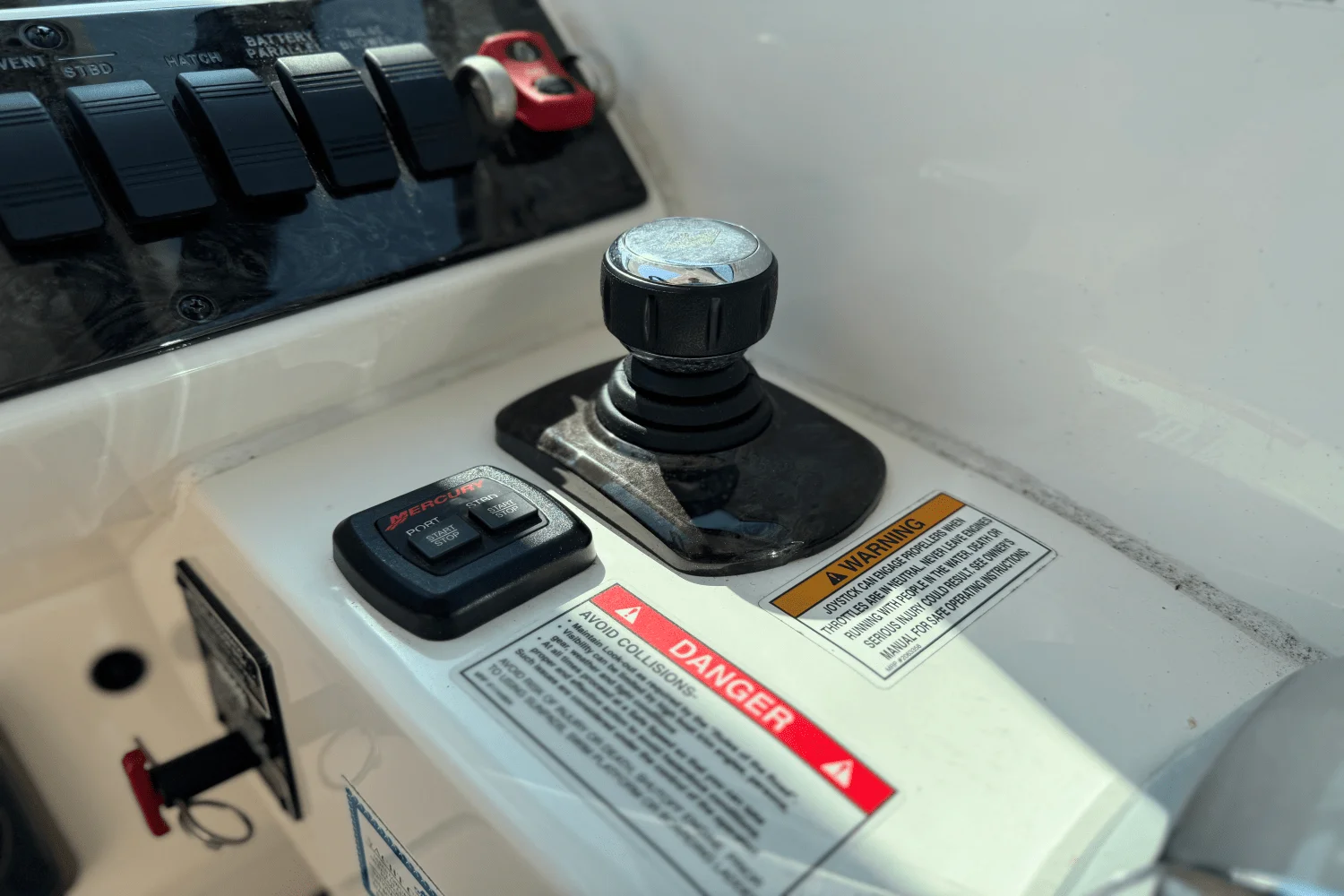 2014 Sea Ray 410 SUNDANCER Image Thumbnail #21