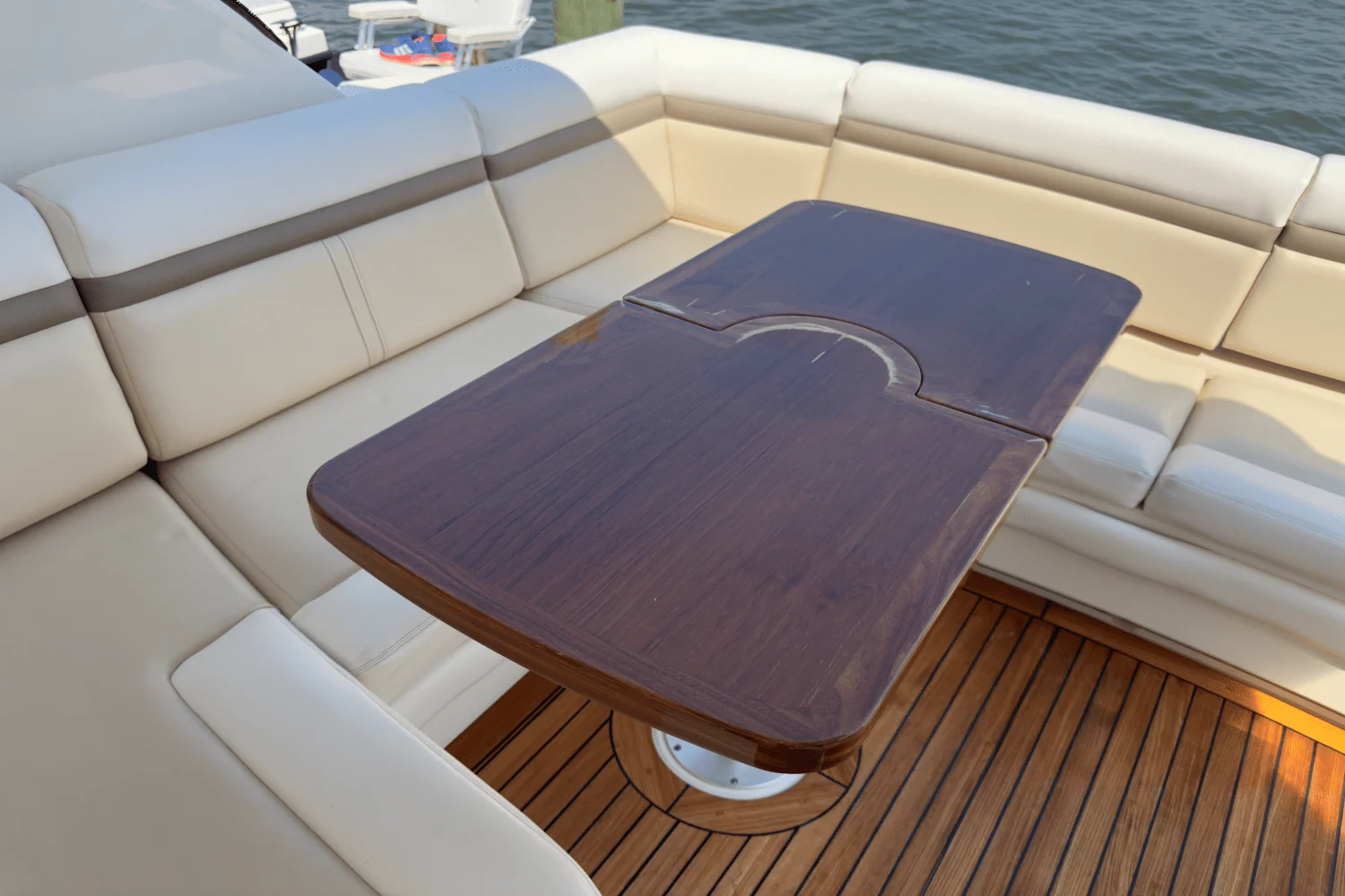 2014 Sea Ray 410 SUNDANCER Image Thumbnail #56