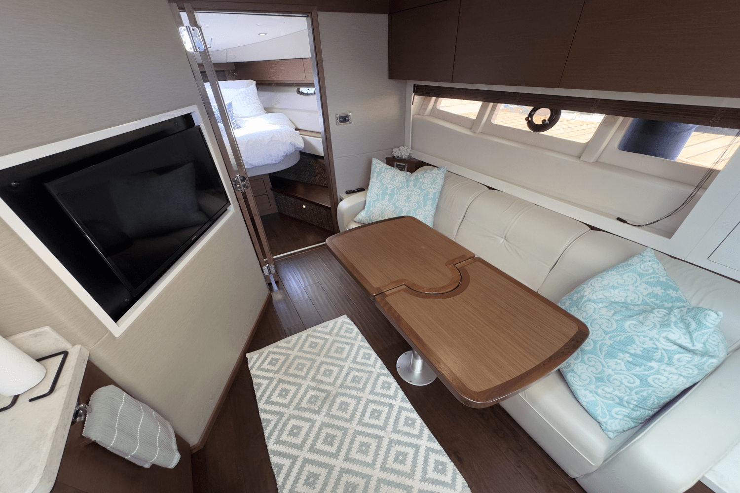 2014 Sea Ray 410 SUNDANCER Image Thumbnail #63