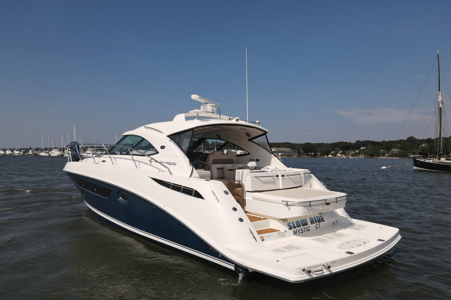 2014 Sea Ray 410 SUNDANCER Image Thumbnail #10