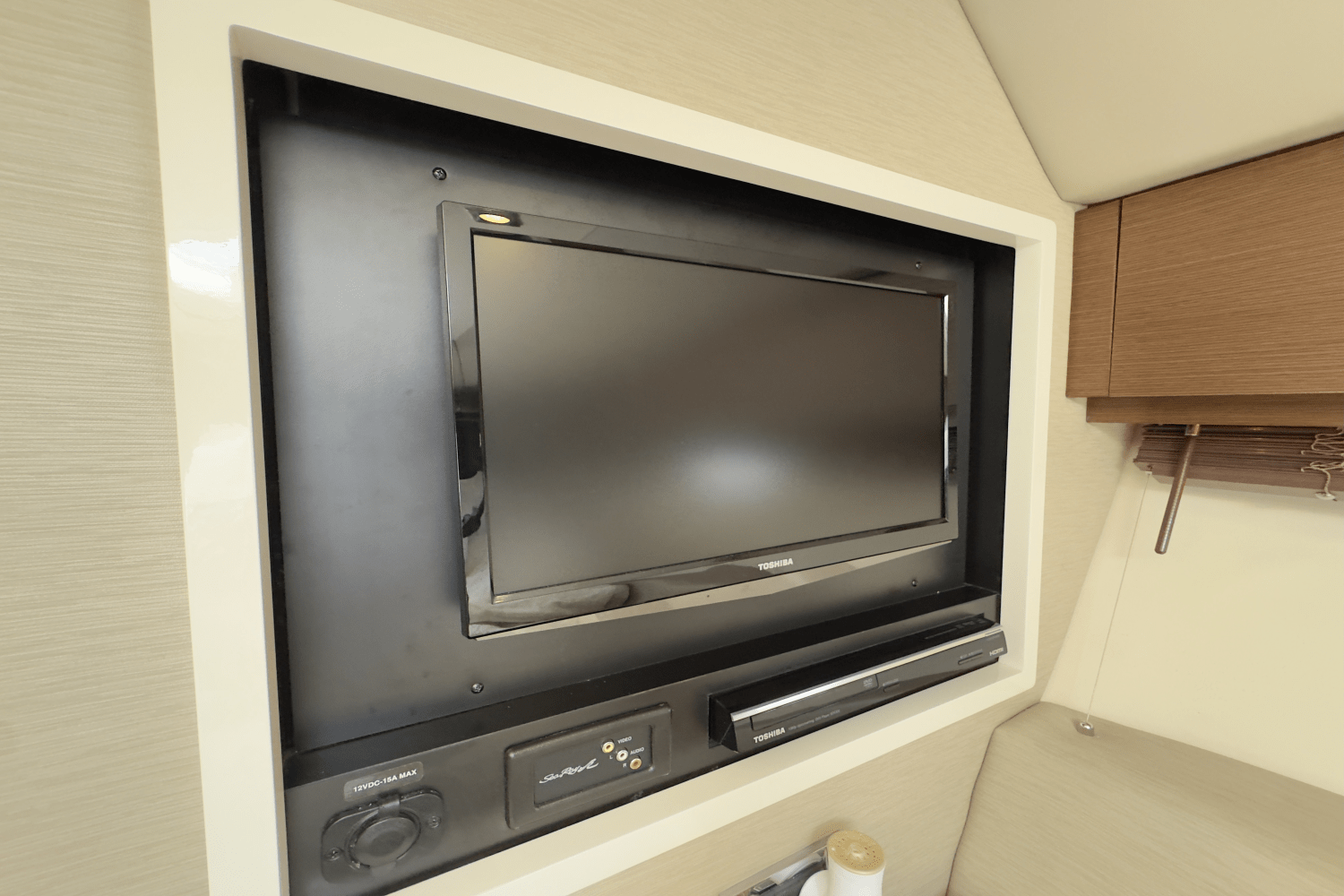 2014 Sea Ray 410 SUNDANCER Image Thumbnail #82