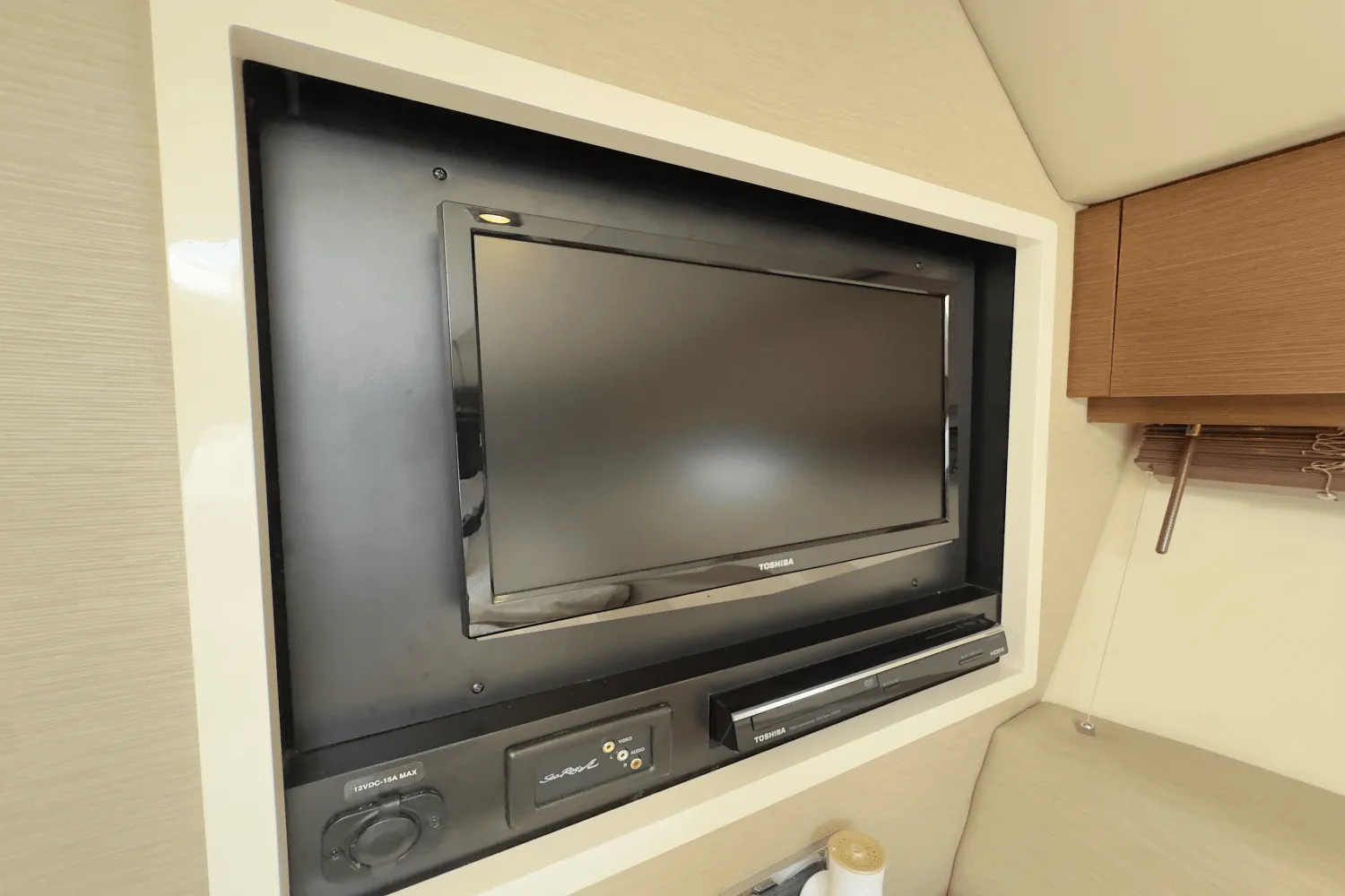2014 Sea Ray 410 SUNDANCER Image Thumbnail #82