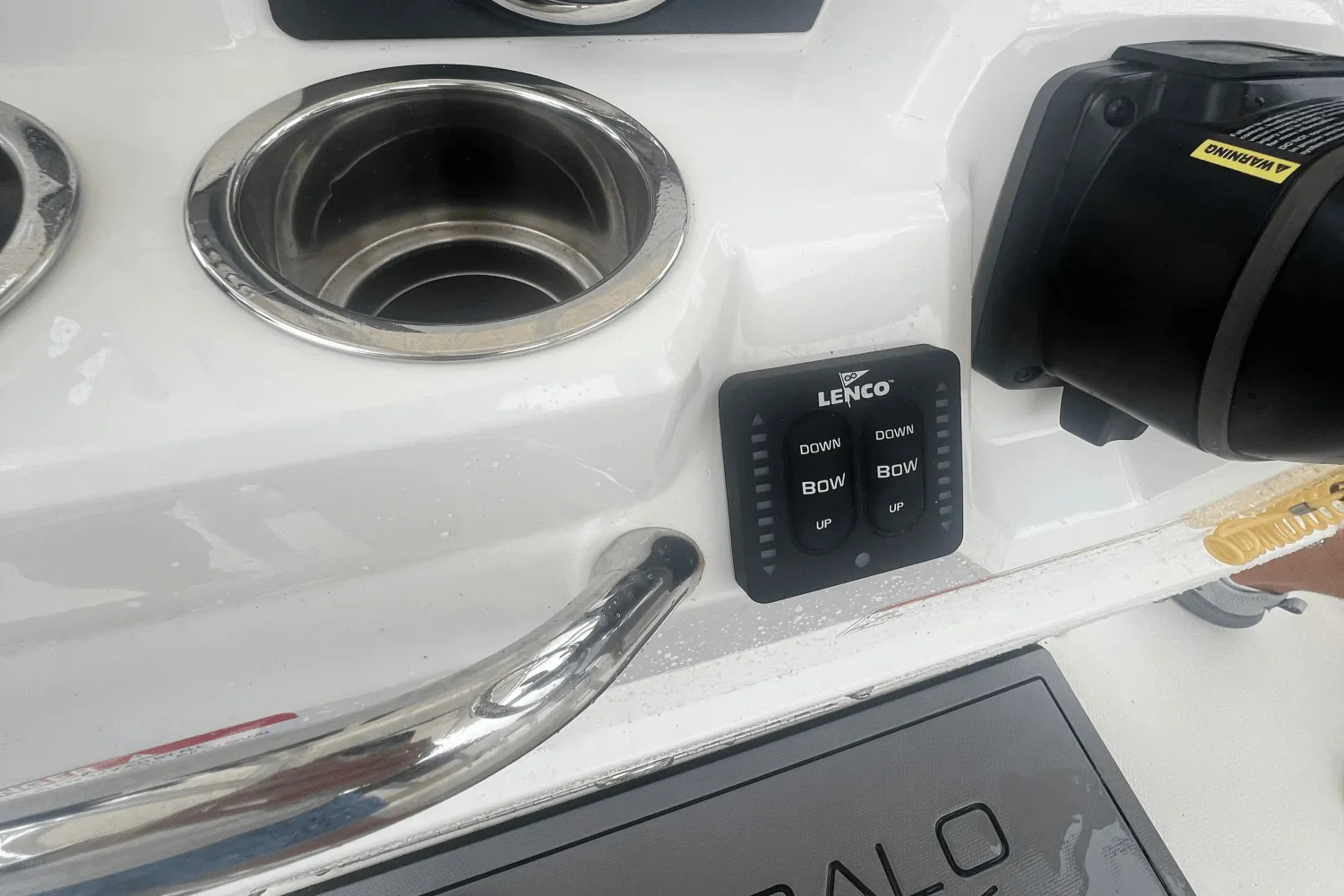 2023 Robalo R 200 Image Thumbnail #9