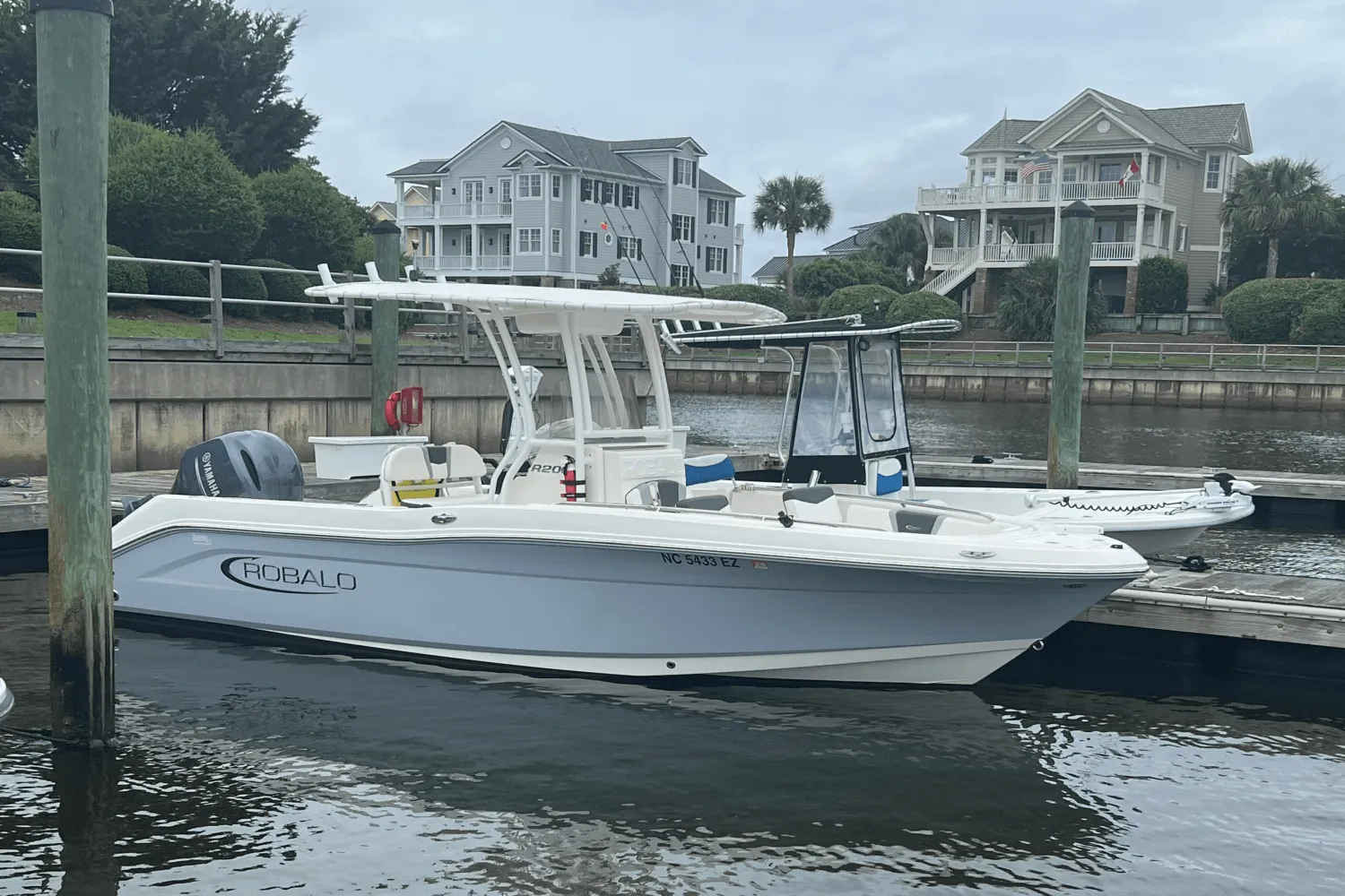 2023 Robalo R 200 Image Thumbnail #0