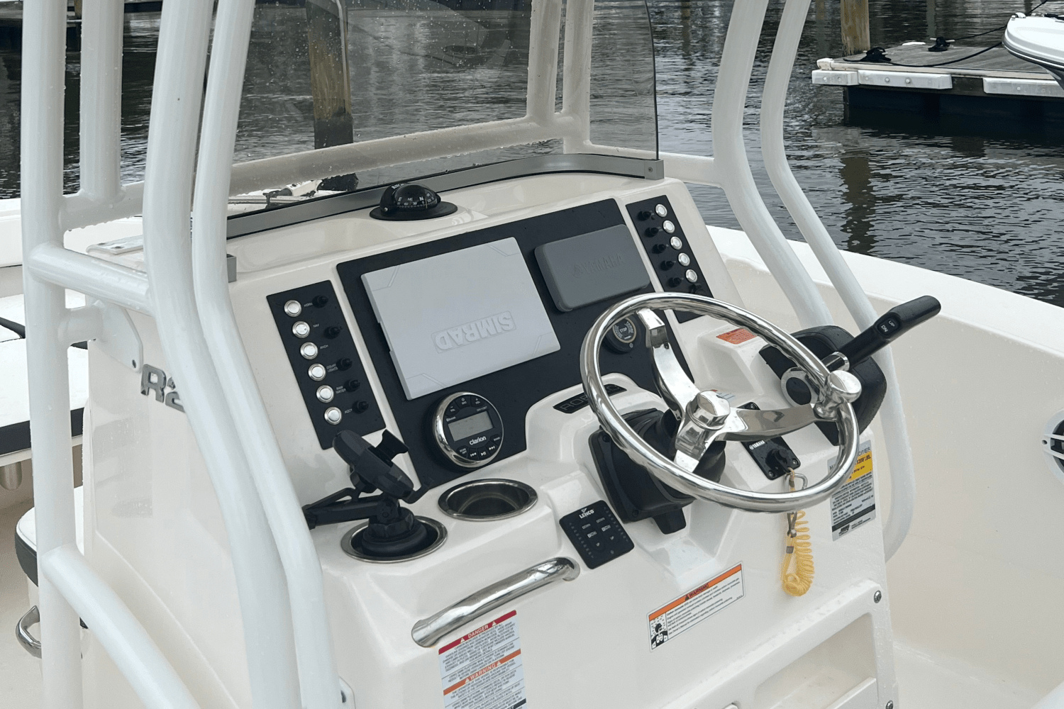 2023 Robalo R 200 Image Thumbnail #7