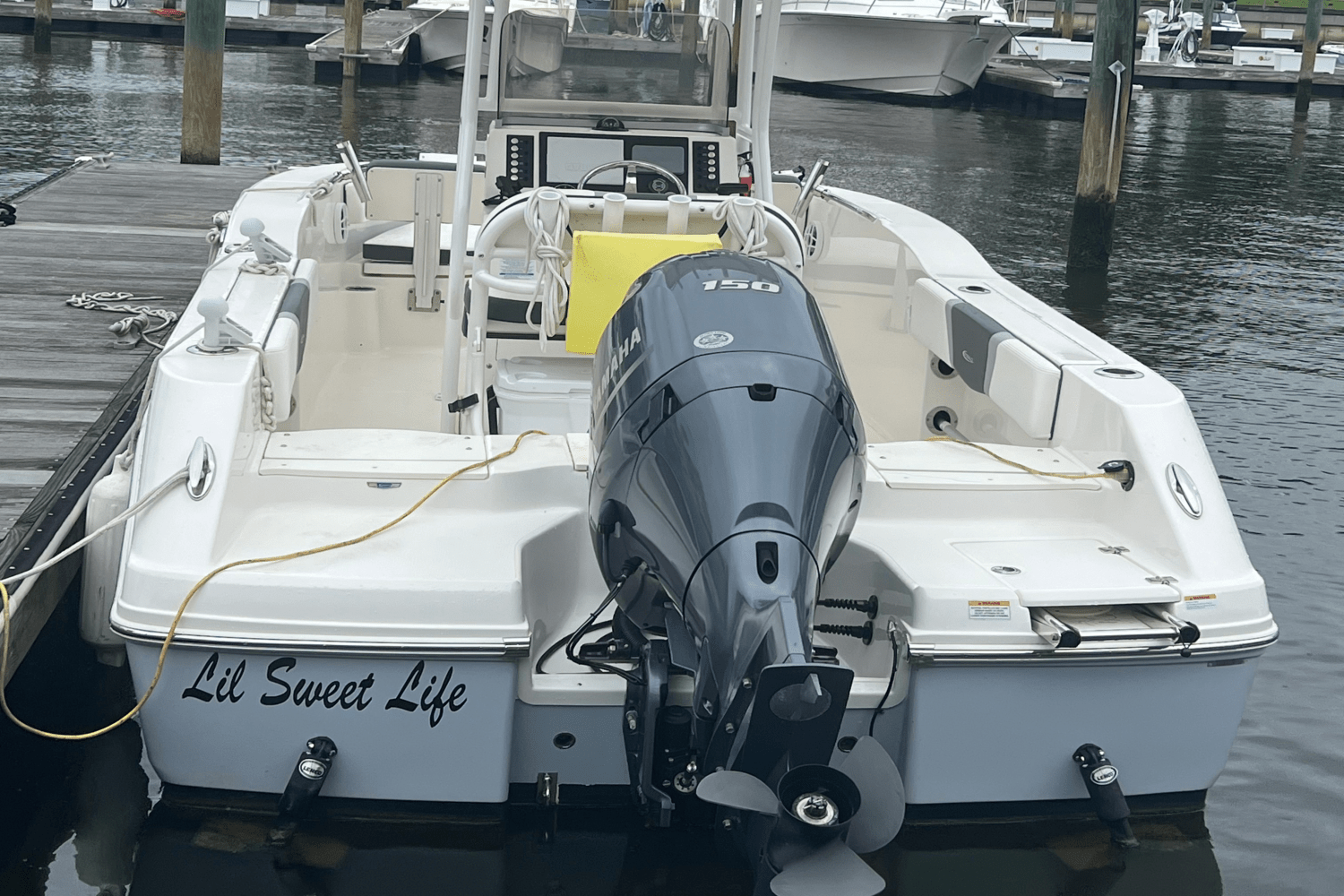 2023 Robalo R 200 Image Thumbnail #3