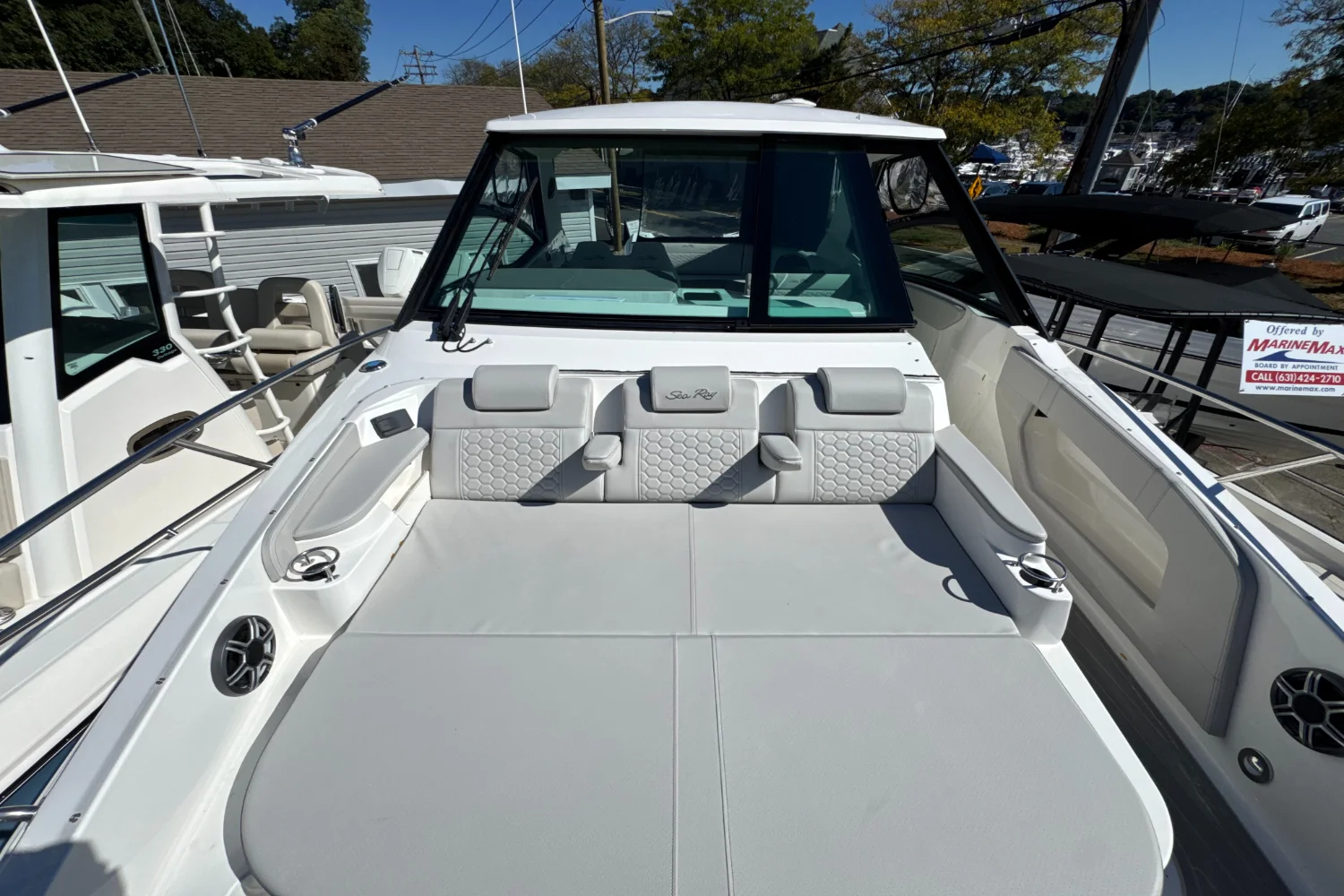 2026 Sea Ray Sundancer 320 Outboard Image Thumbnail #44