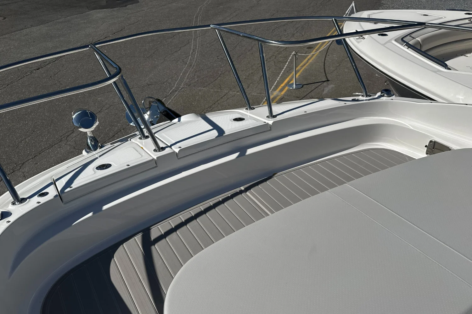 2026 Sea Ray Sundancer 320 Outboard Image Thumbnail #42