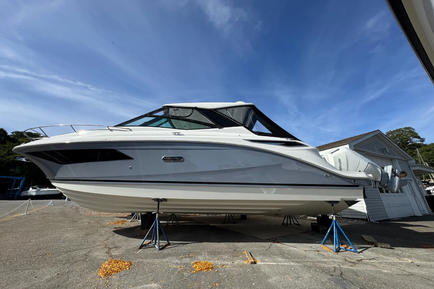 2026 Sea Ray Sundancer 320 Outboard Image Thumbnail #1