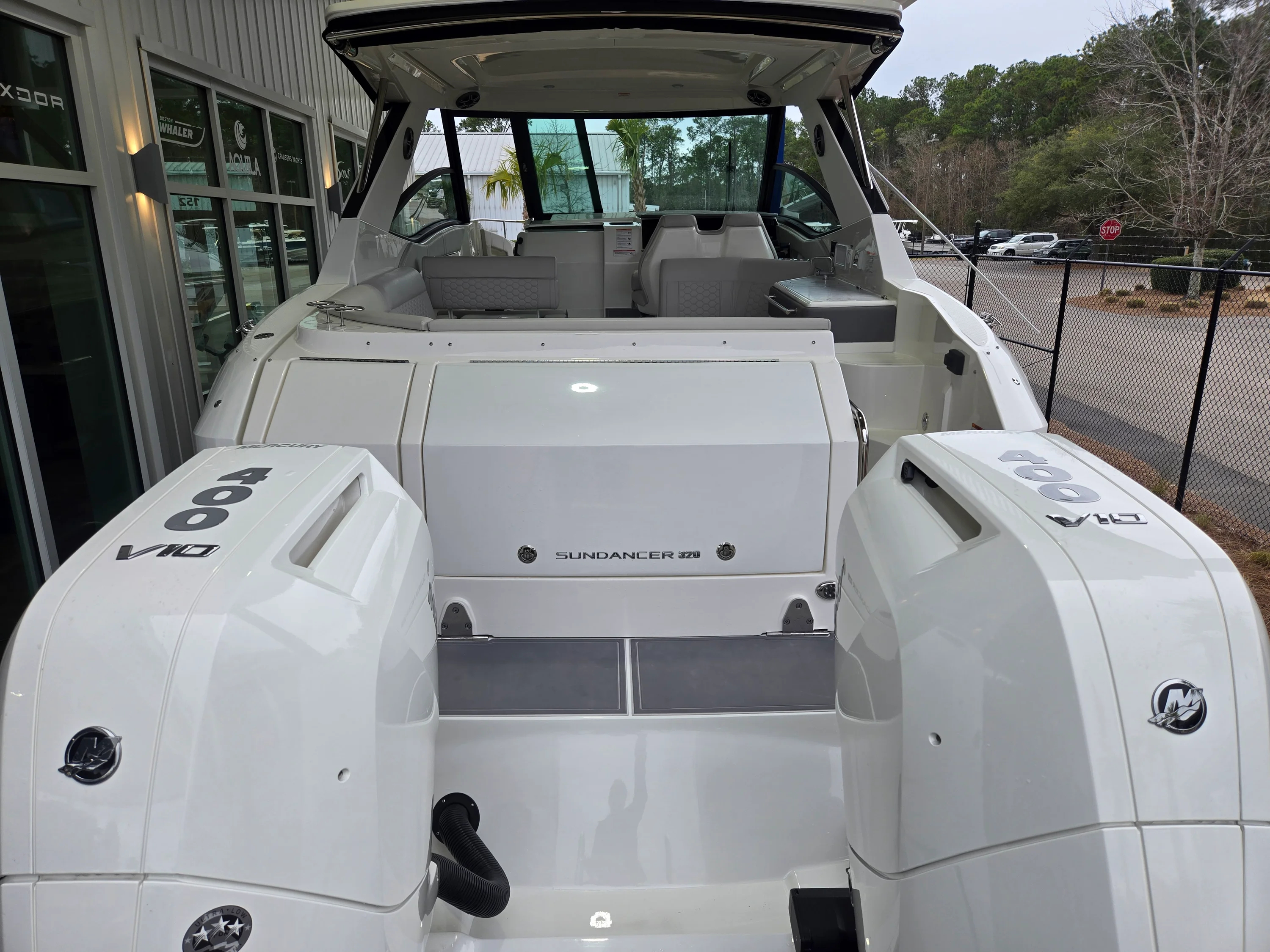 2026 Sea Ray Sundancer 320 Outboard Image Thumbnail #2