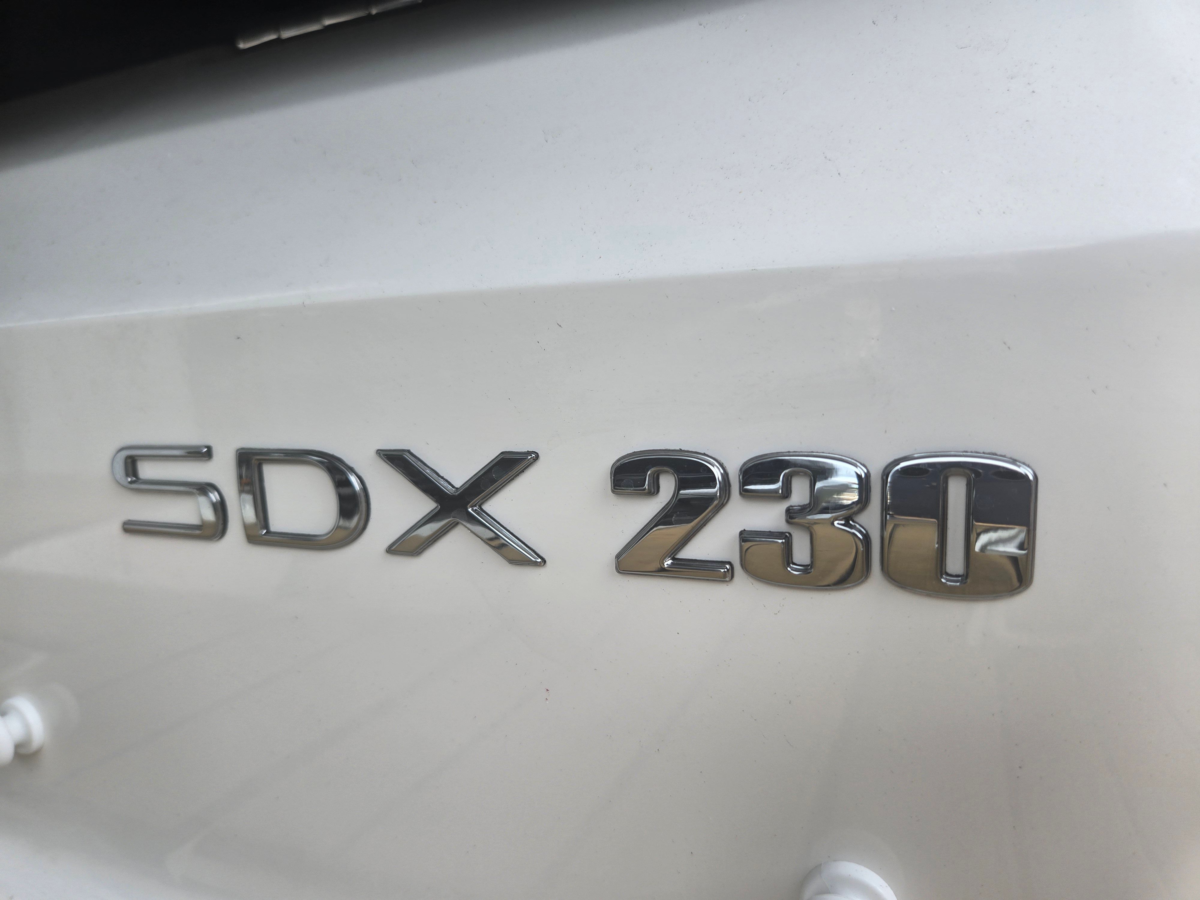 2026 Sea Ray SDX 230 Outboard Image Thumbnail #13