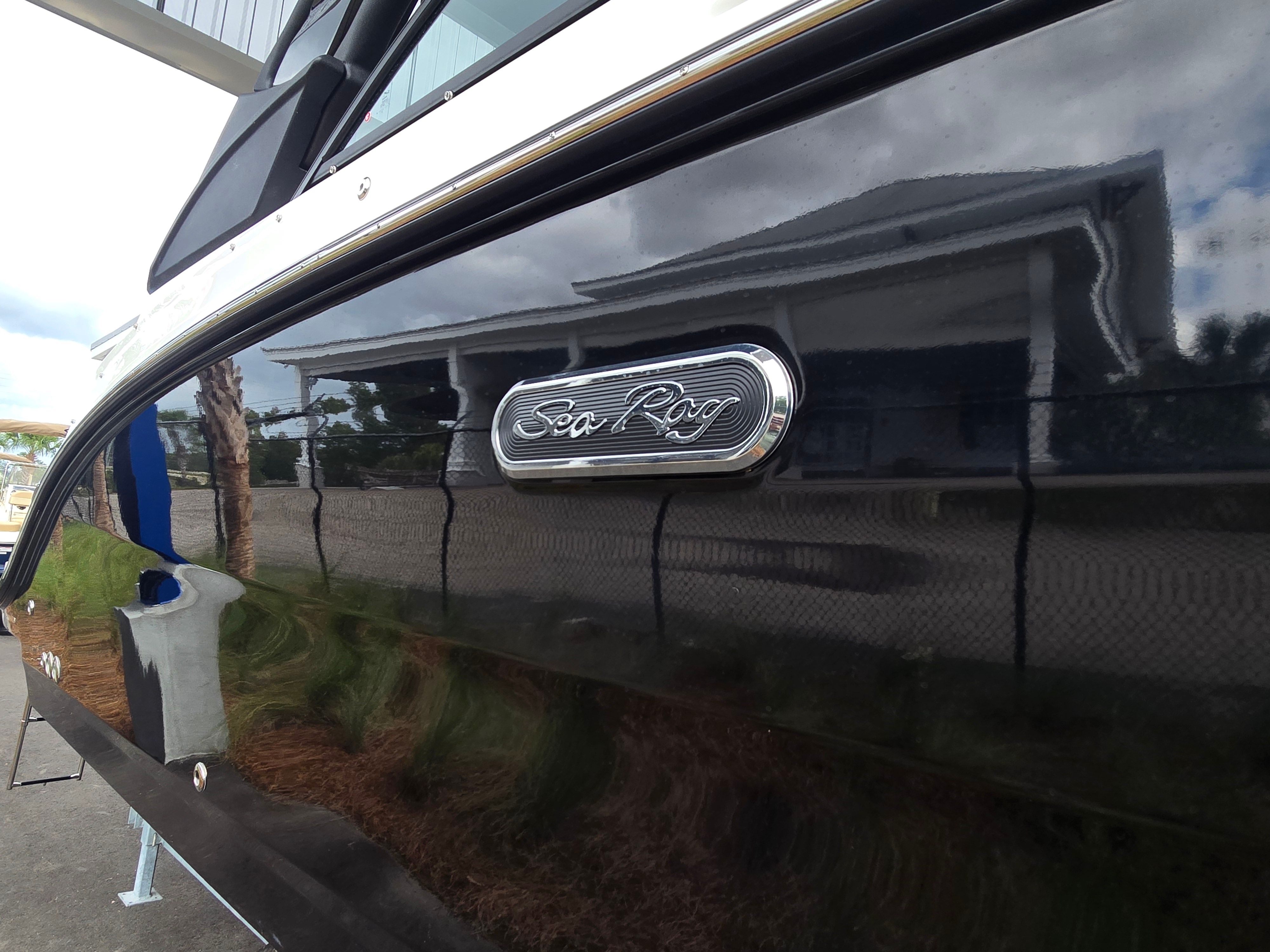 2026 Sea Ray SDX 230 Outboard Image Thumbnail #1