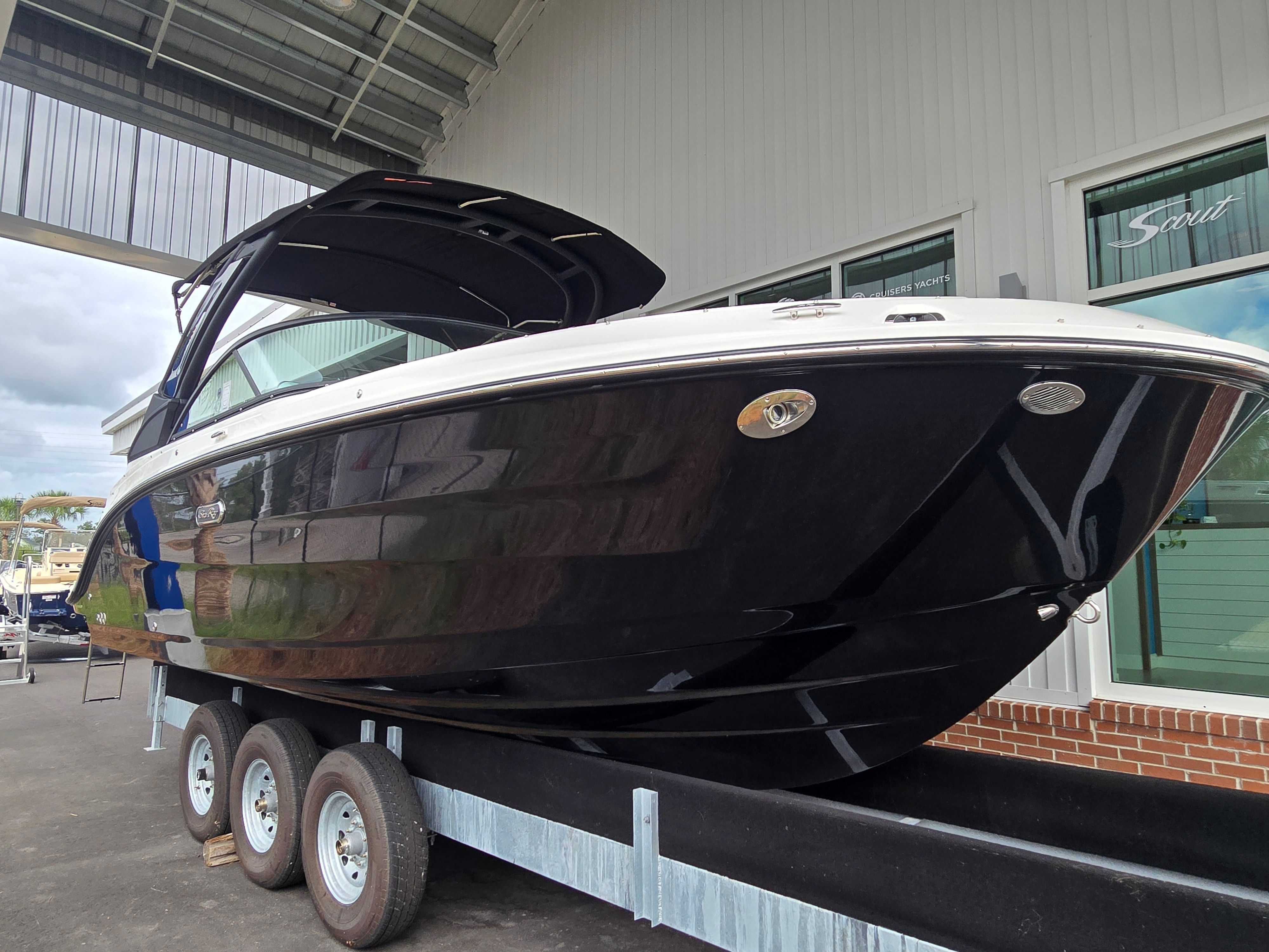 2026 Sea Ray SDX 230 Outboard Image Thumbnail #16